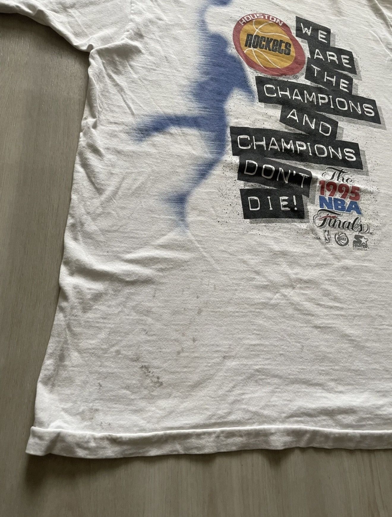 Vintage Vintage 1995 Houston Rockets NBA Finals Starter M *Thrashed Size US M / EU 48-50 / 2 - 2 Thumbnail