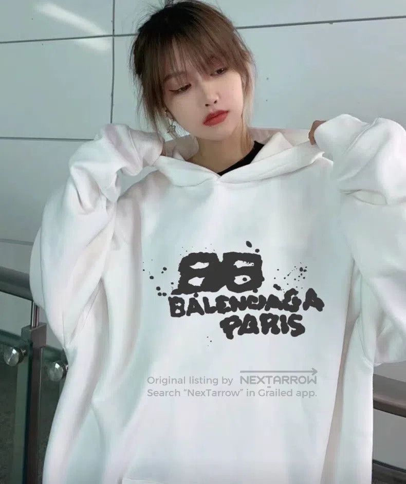 Balenciaga Balenciaga White Distressed Hole Ink Splatter Logo Printed Size US M / EU 48-50 / 2 - 9 Thumbnail