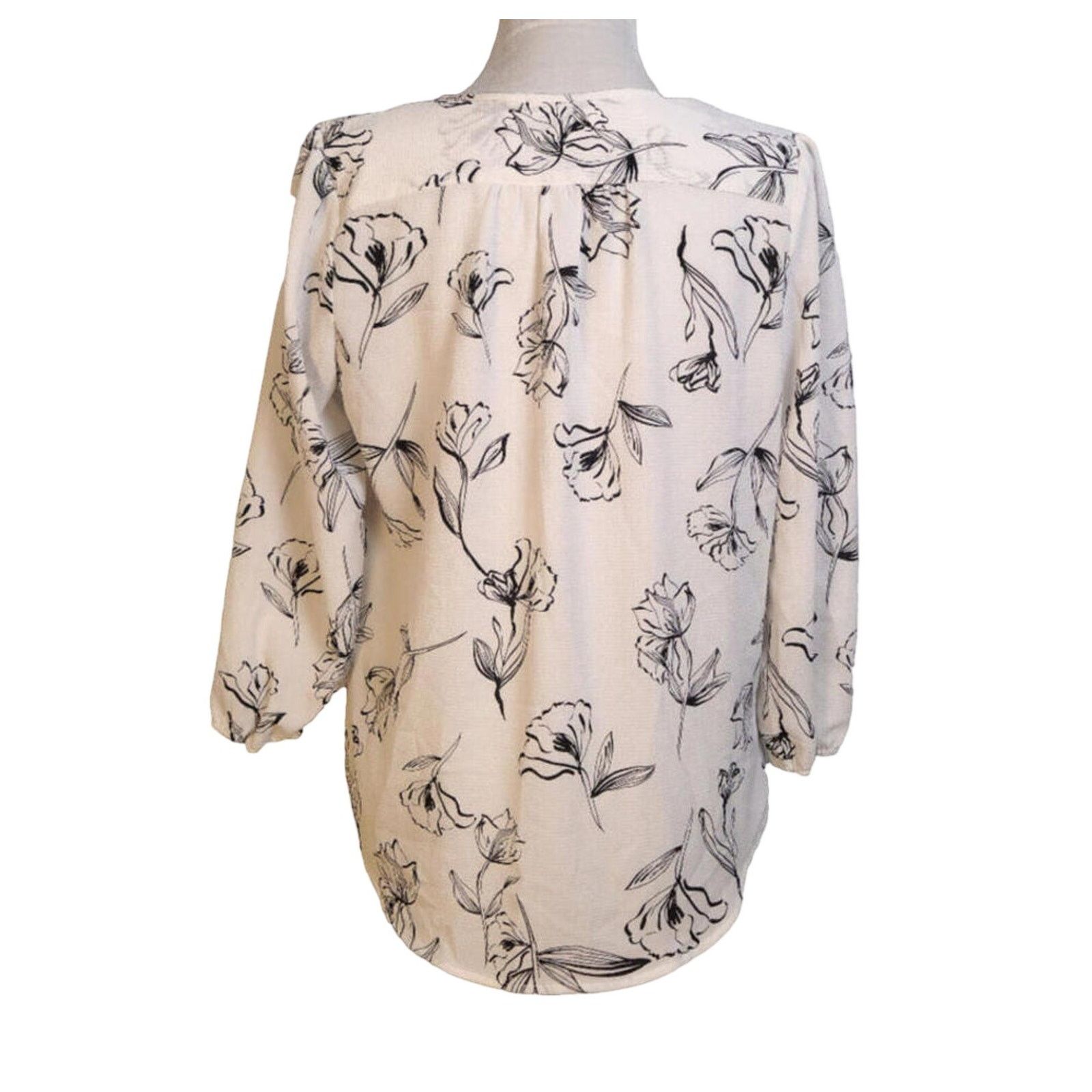 Other Fun2Fun Size Small Floral Blouse White 3/4 Sleeve Top Size S / US 4 / IT 40 - 5 Thumbnail