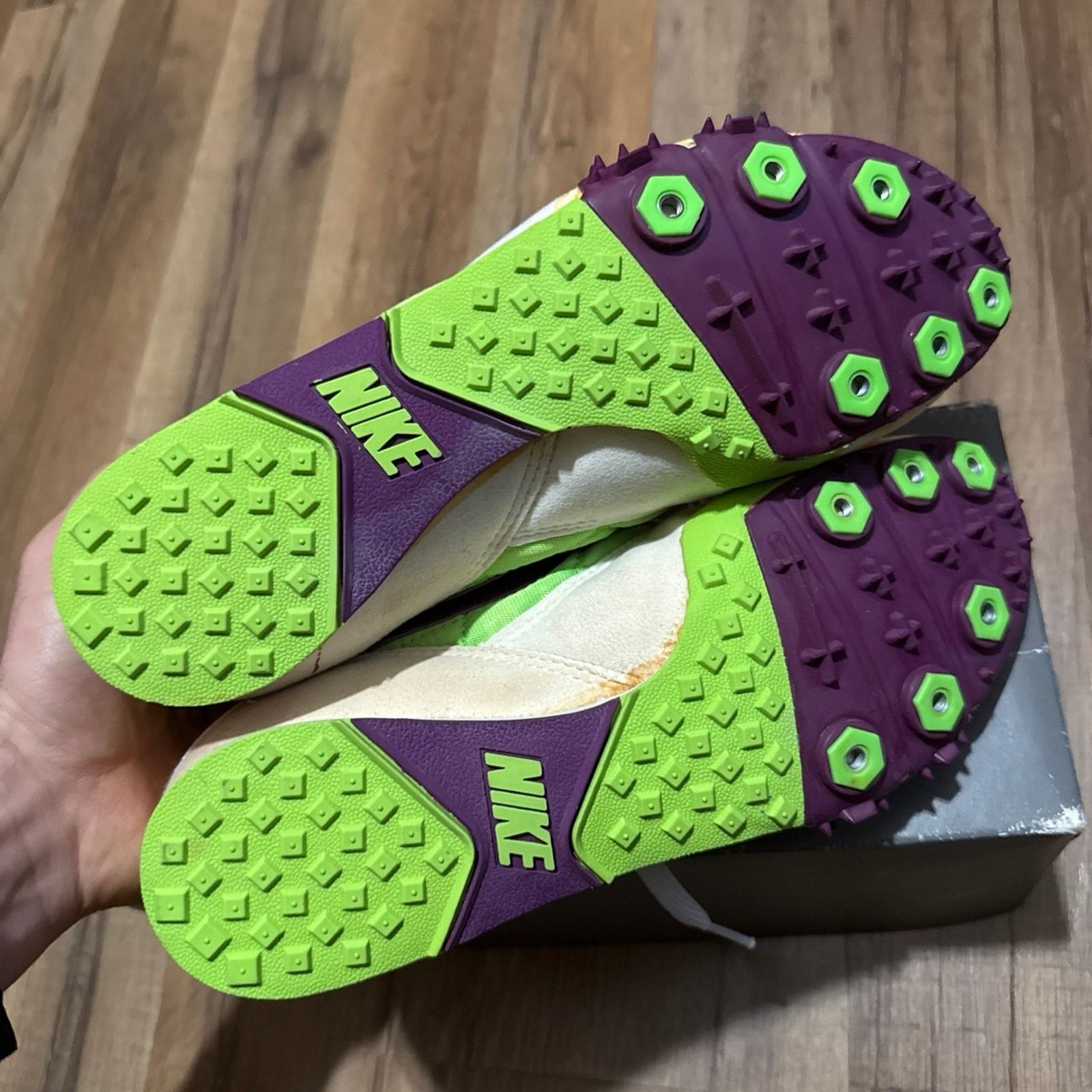 Nike 90s Nike Zoom V White Electric Green Red Plum Track Spikes Size US 9.5 / EU 42-43 - 6 Thumbnail