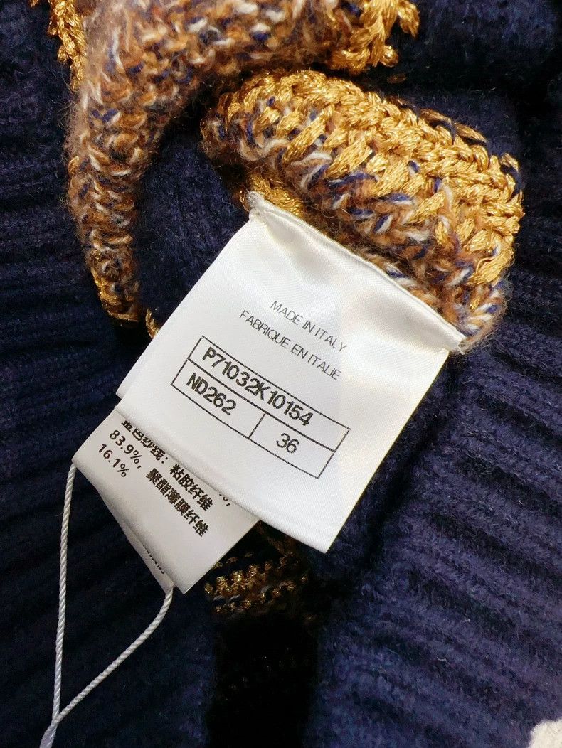 Chanel Chanel 21A Castle Series Dark Blue Cashmere Sweater Size XS / US 0-2 / IT 36-38 - 7 Thumbnail