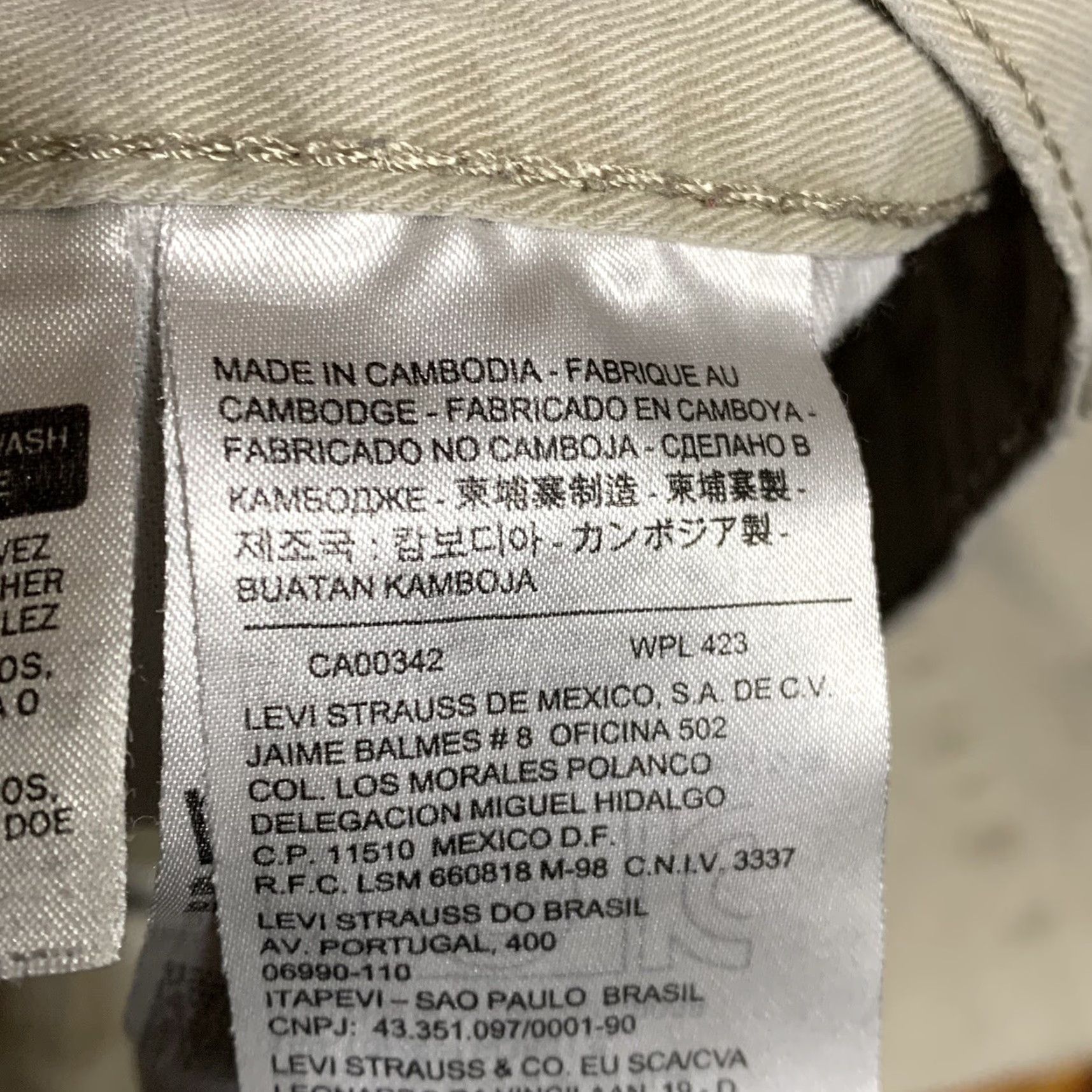Levi's Levi's 514 Pants 32x32 Straight Leg Tan Beige Cotton Chino Mens VINTAGE No 32in Inseam Pockets Casual Closure Zip Size US 32 / EU 48 - 7 Thumbnail