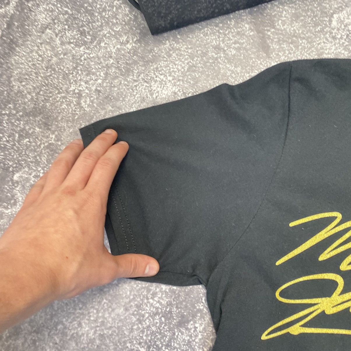 Band Tees Vintage Michael Jackson Big Graphic Logo Thrilles tee Size US S / EU 44-46 / 1 - 7 Thumbnail