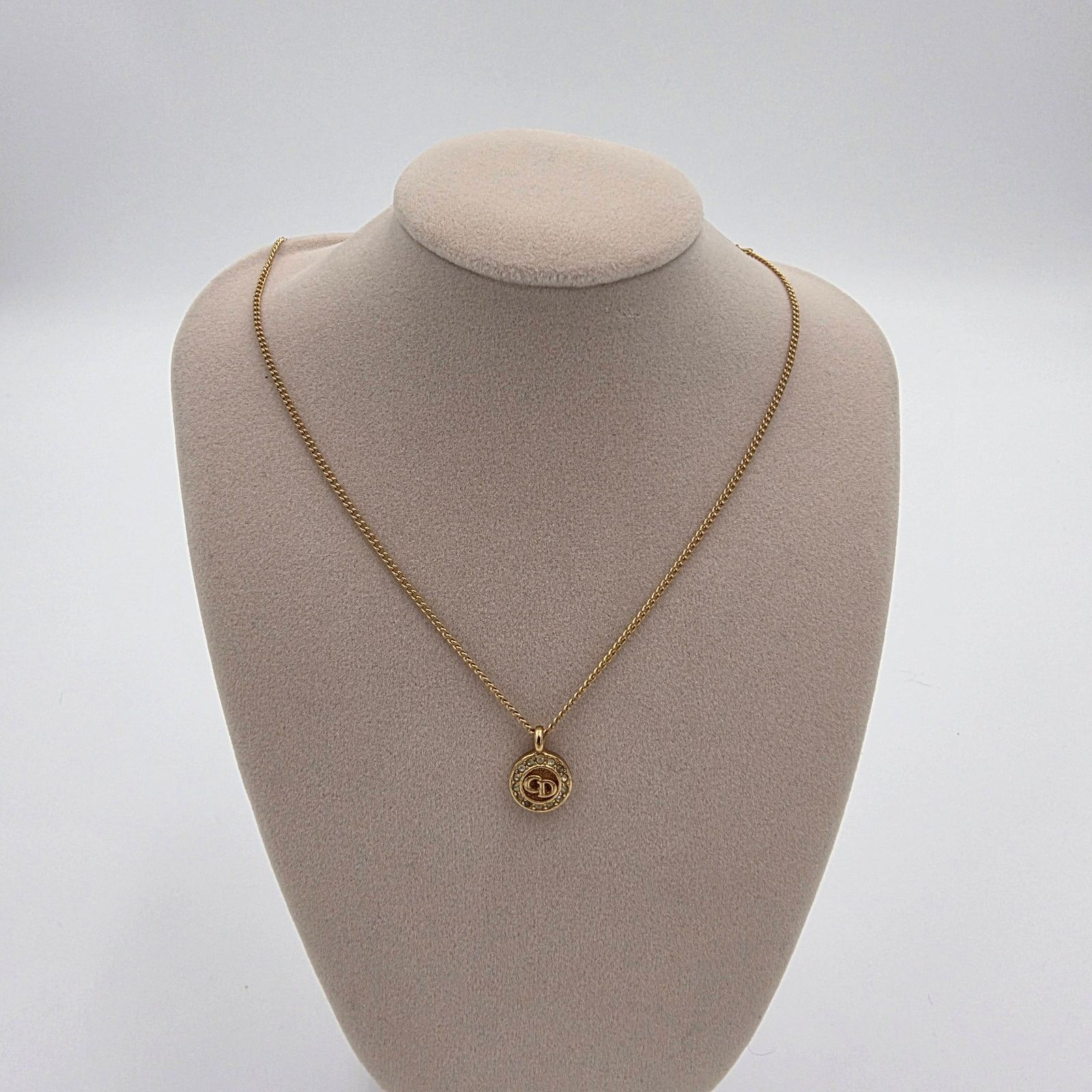 Christian Dior Monsieur Christian Dior Gold-Tone CD Logo Medallion Pendant Necklace Size ONE SIZE - 1 Thumbnail
