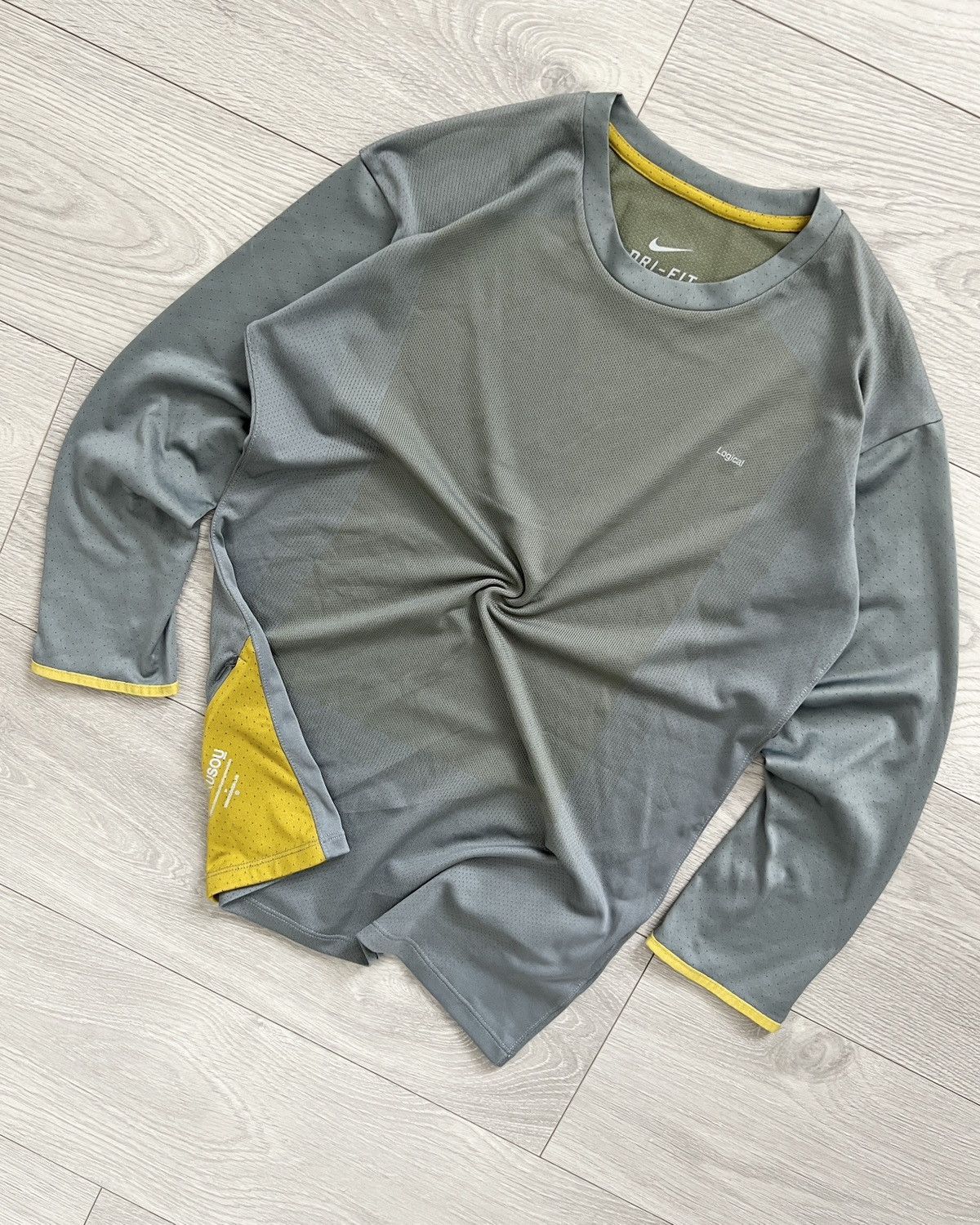 Gyakusou Nike Gyakusou SS2014 Sweat Map Technical Top Size US S / EU 44-46 / 1 - 2 Thumbnail
