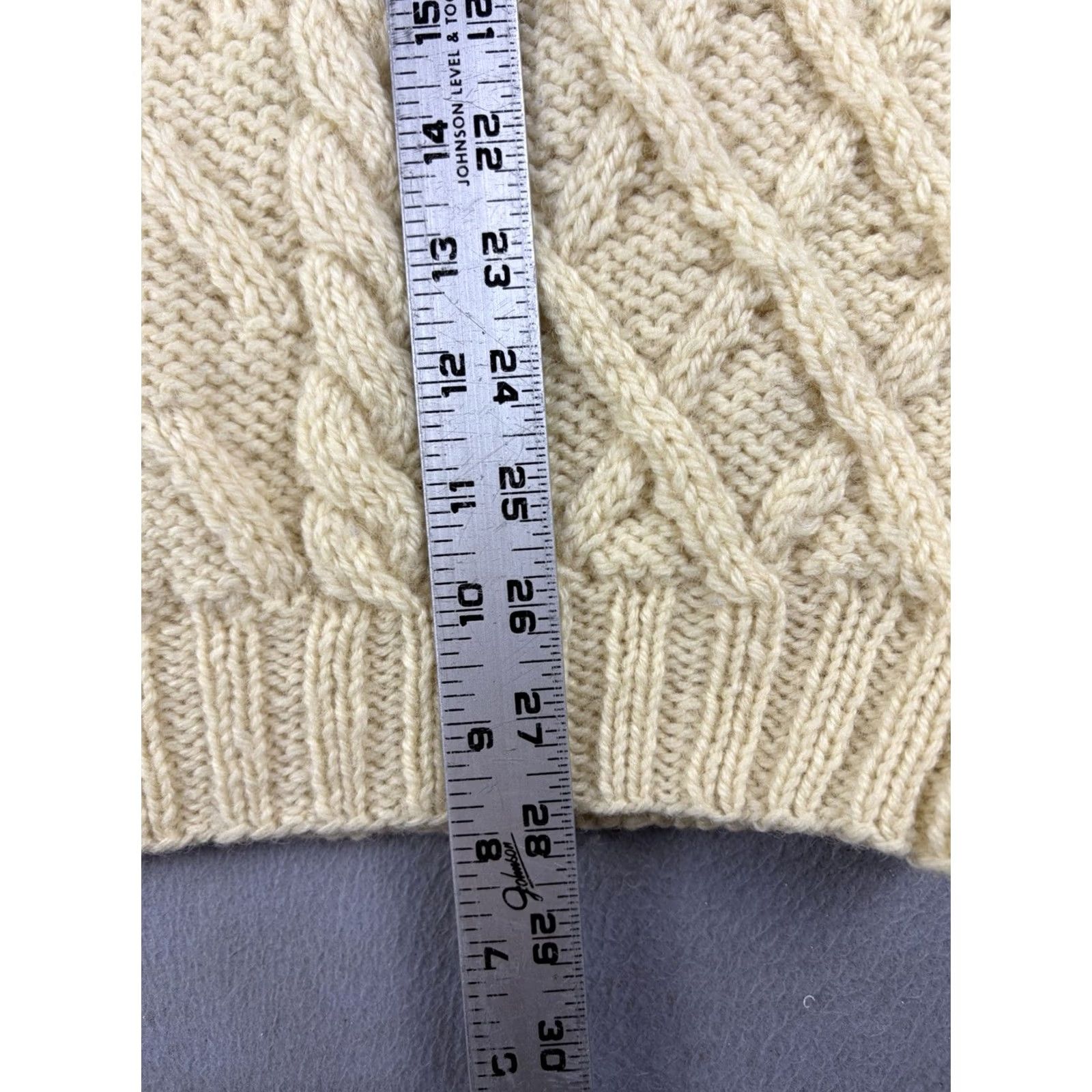 Prince VINTAGE Prince of Burren Irish Aran Handknit Sweater Men’s 44 Cream Wool 90s Crew Neck Pullover Beige Wool Mens Size US XXL / EU 58 / 5 - 7 Thumbnail