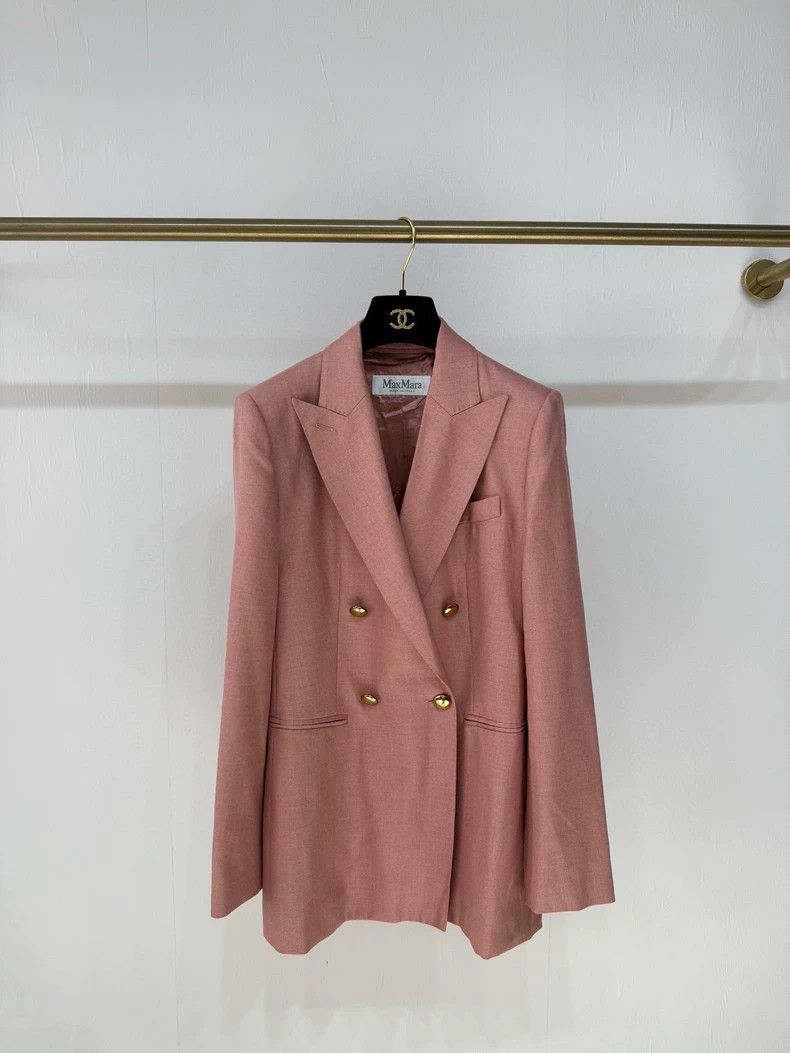 Max Mara Max Mara Pink Wool Suit with Metallic Buttons Blazer Size L / US 10 / IT 46 - 1 Thumbnail