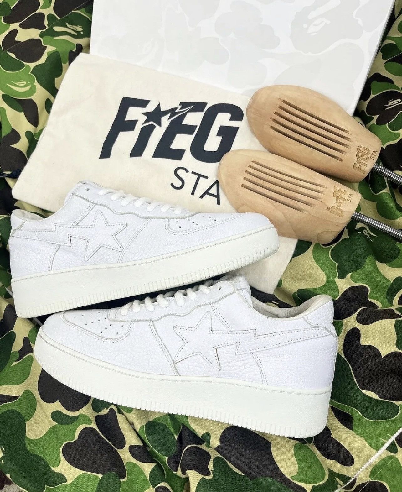 Bape × Ronnie Fieg 2016 A Bathing Ape x Ronnie Fieg White Leather ...