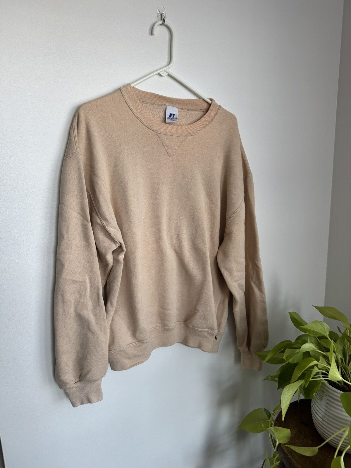 Russell Athletic Vintage Russell Athletic Sweatshirt – Light Orange Classic Size US L / EU 52-54 / 3 - 1 Thumbnail