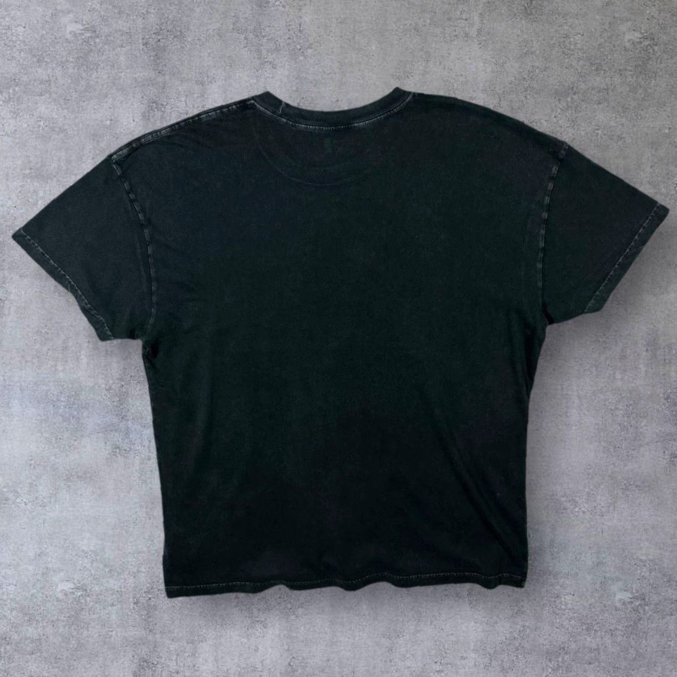 Abercrombie & Fitch Abercrombie & Fitch NBA Chicago Bulls Graphic Washed Black T-Shirt XXL Men Shirt Short Sleeve Logo 90s? Size US XXL / EU 58 / 5 - 2 Thumbnail