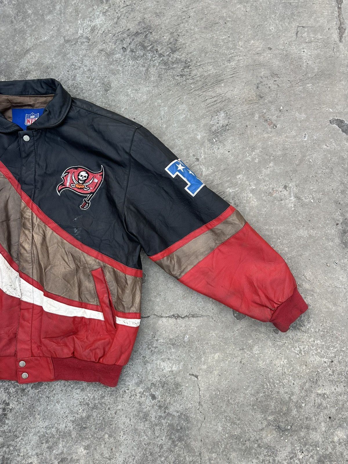 Reebok Rare Vintage Jeff Hamilton Buccaneers NFL x Reebok Jacket Size US XL / EU 56 / 4 - 7 Thumbnail