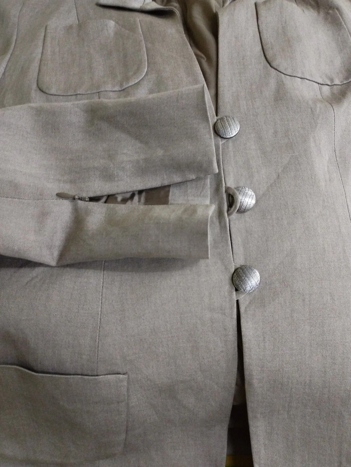 Salvatore Ferragamo SALVATORE FERRAGAMO Women Long Sleeve Vtg Tan Jacket Size M / US 6-8 / IT 42-44 - 14 Thumbnail