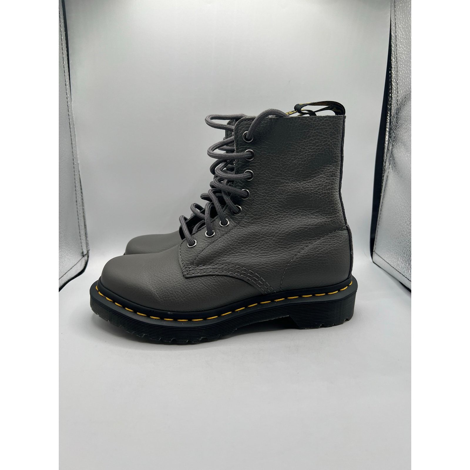 Dr. Martens Dr. Martens Gray Leather Combat Boots Lace-Up Round Size US 5 / IT 35 - 1 Thumbnail