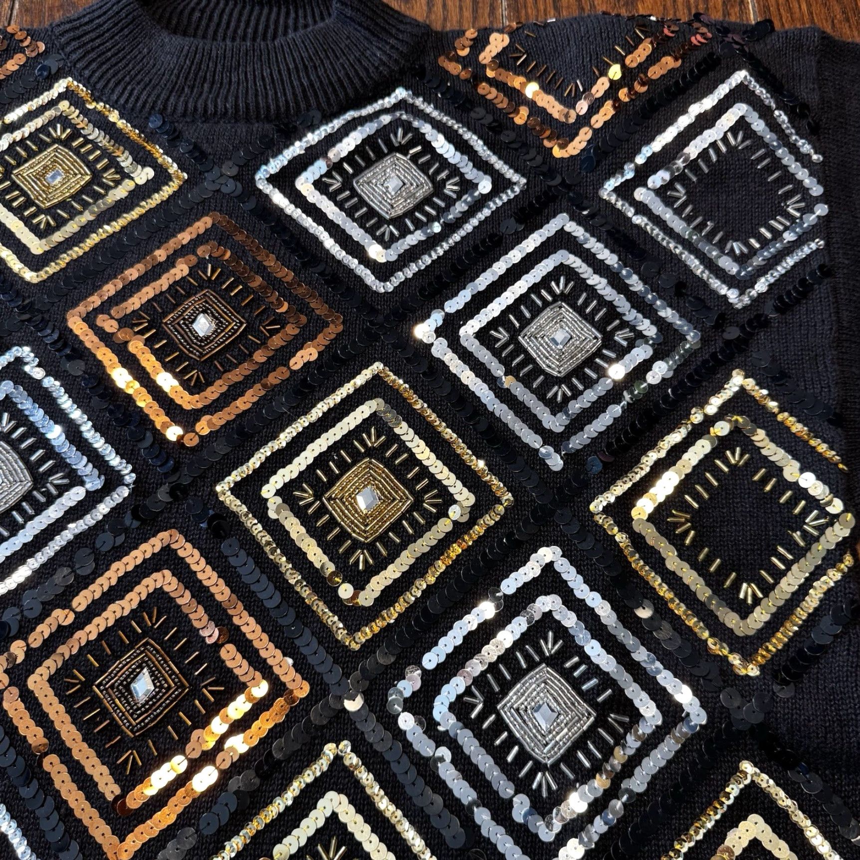 Vintage VINTAGE Maurada Sweater Embellished Sequins Tan Brown Black XL 80’s Fashion Geometric Knit Crew Neck Beaded Pullover Women Retro Size XL / US 12-14 / IT 48-50 - 4 Thumbnail