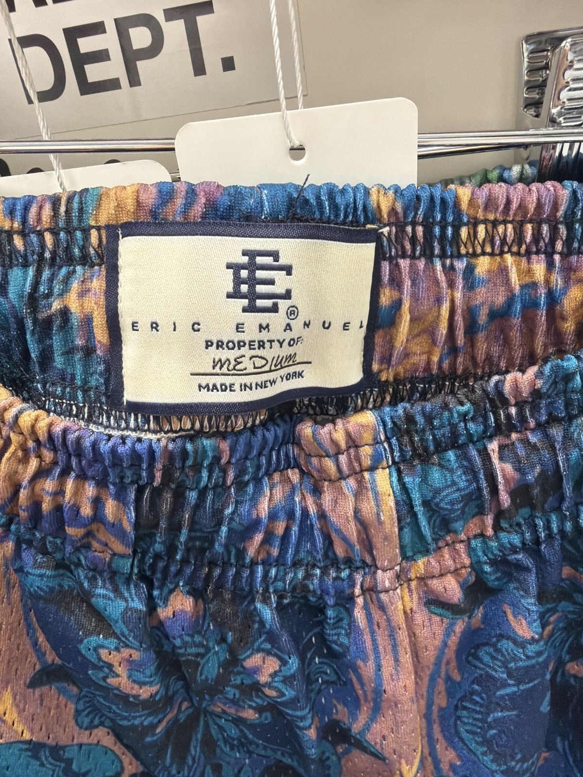 Eric Emanuel Eric Emanuel EE Basic Short "Wallpaper Blue" Size US 32 / EU 48 - 5 Thumbnail