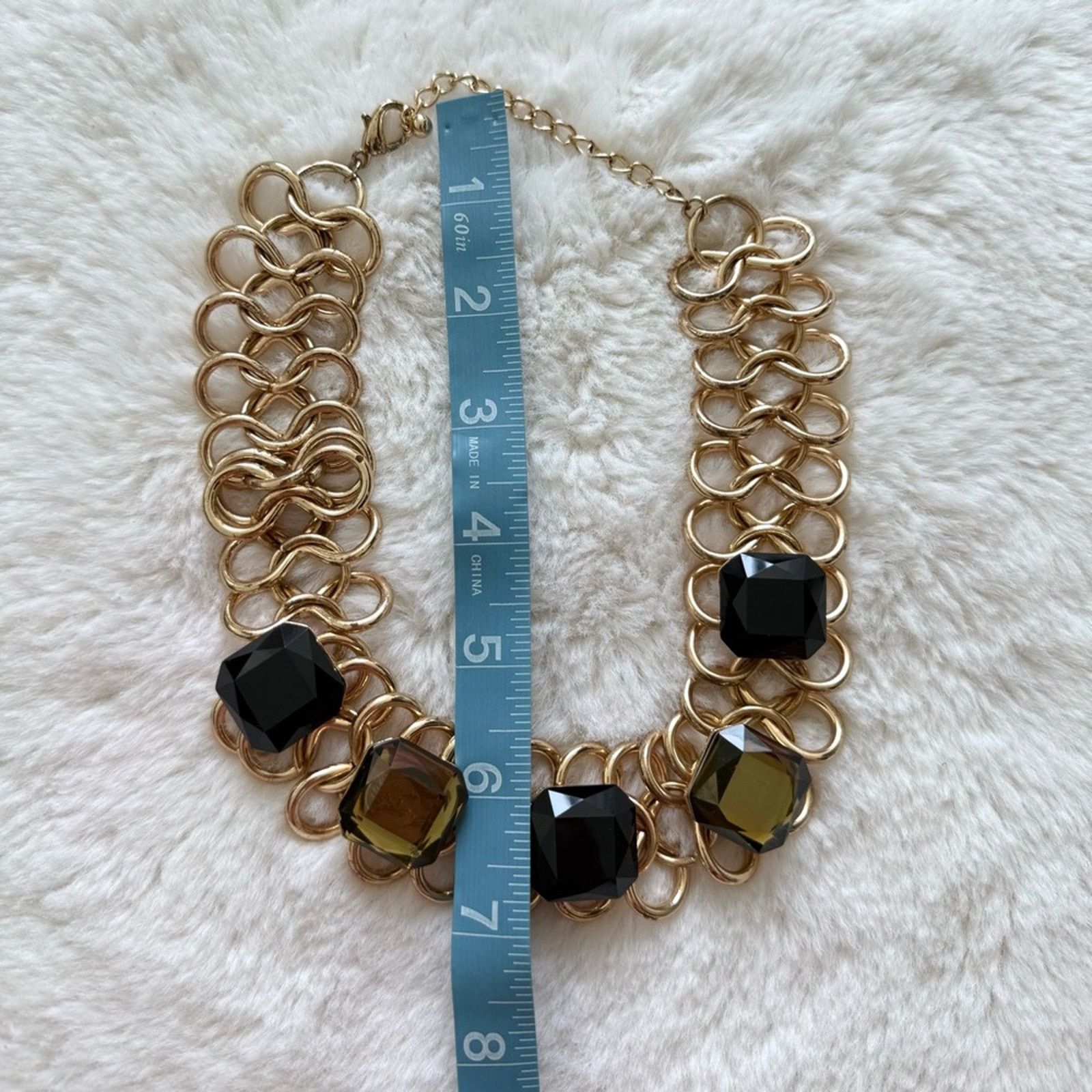 Other Women large gold necklace with green crystals Size ONE SIZE - 2 Thumbnail