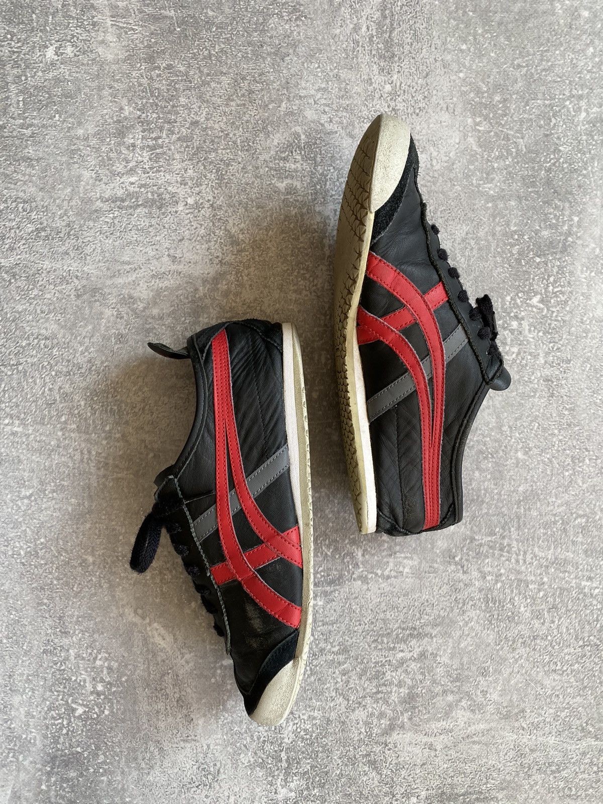 Asics × Onitsuka Tiger × Vintage ASICS Onitsuka Tiger Mexico 66 Black/Red Size US 7.5 / EU 40-41 - 3 Thumbnail