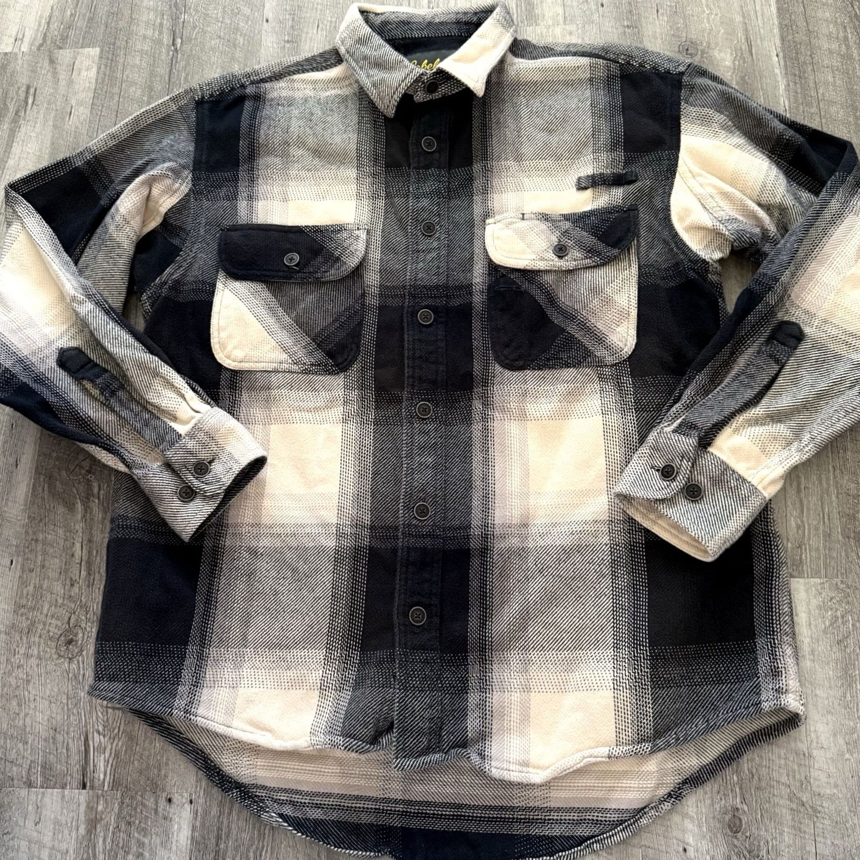 Vintage Cabelas Heavyweight Shirt Mens Large Long Sleeve Plaid Button Up Outdoor Black Casual Workwear Size US L / EU 52-54 / 3 - 7 Thumbnail