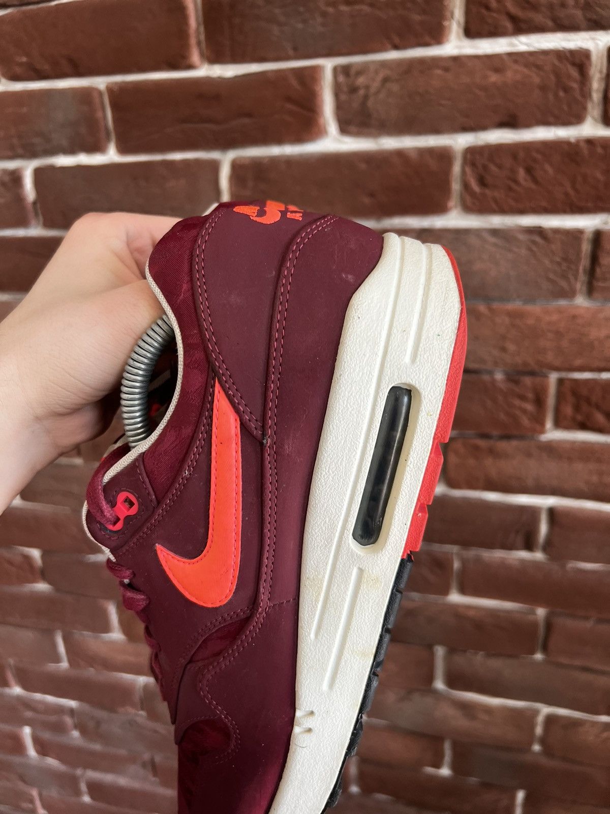 Nike 2013 Nike Air Max 1 Premium Atomic Red Rare Sneakers Hype Size US 9 / EU 42 - 6 Thumbnail