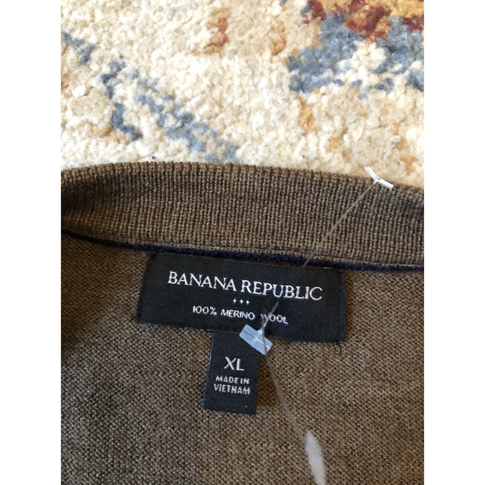 Banana Republic Banana Republic Sweater Mens XL V-Neck Merino Wool Forest Brown Solid Knit Logo Pullover Professional Casual Travel All Seasons Green? Size US XL / EU 56 / 4 - 6 Thumbnail