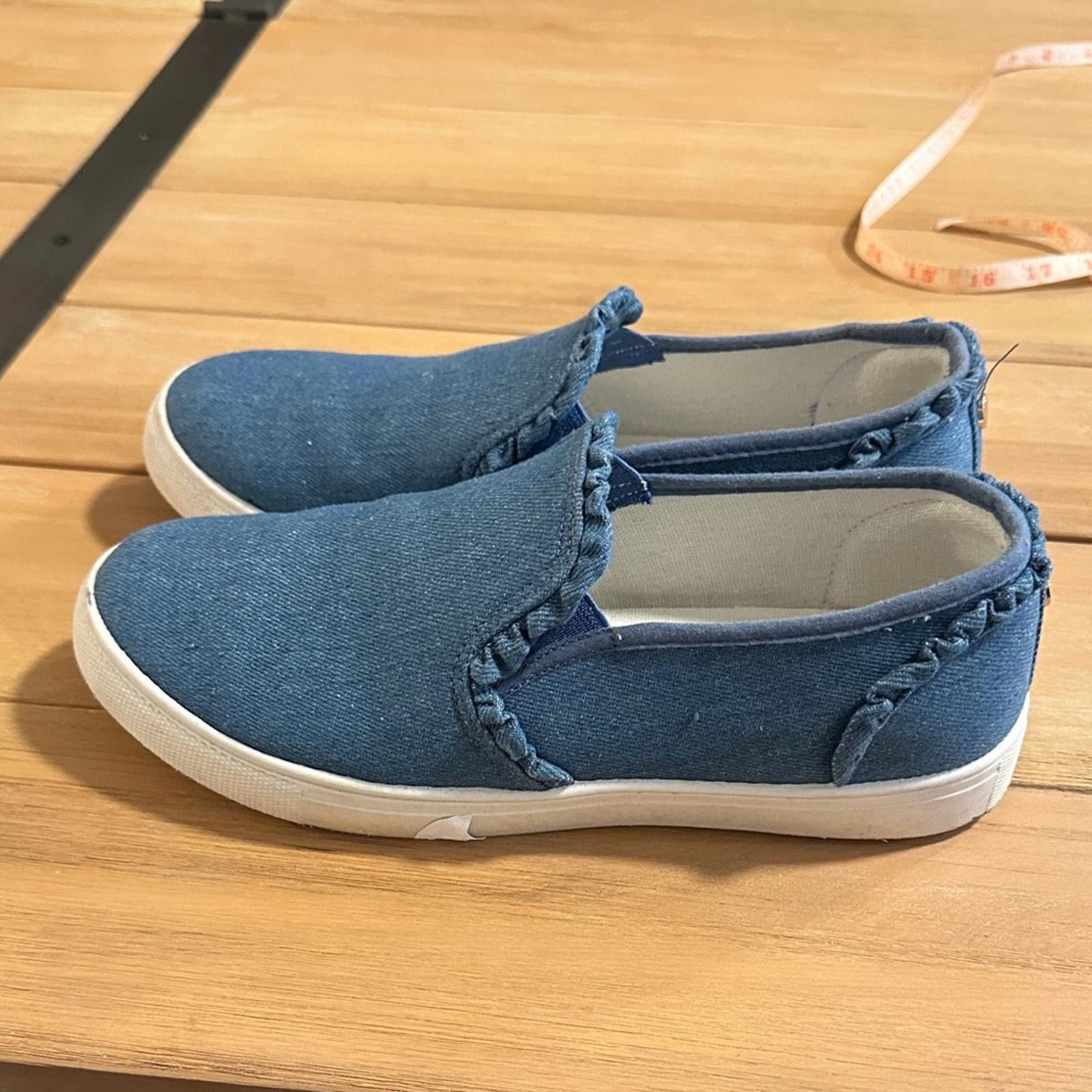 Comfort Colors Comfort size 8 denim ruffle Blue Slip-On Sneakers Size US 8 / IT 38 - 1 Thumbnail