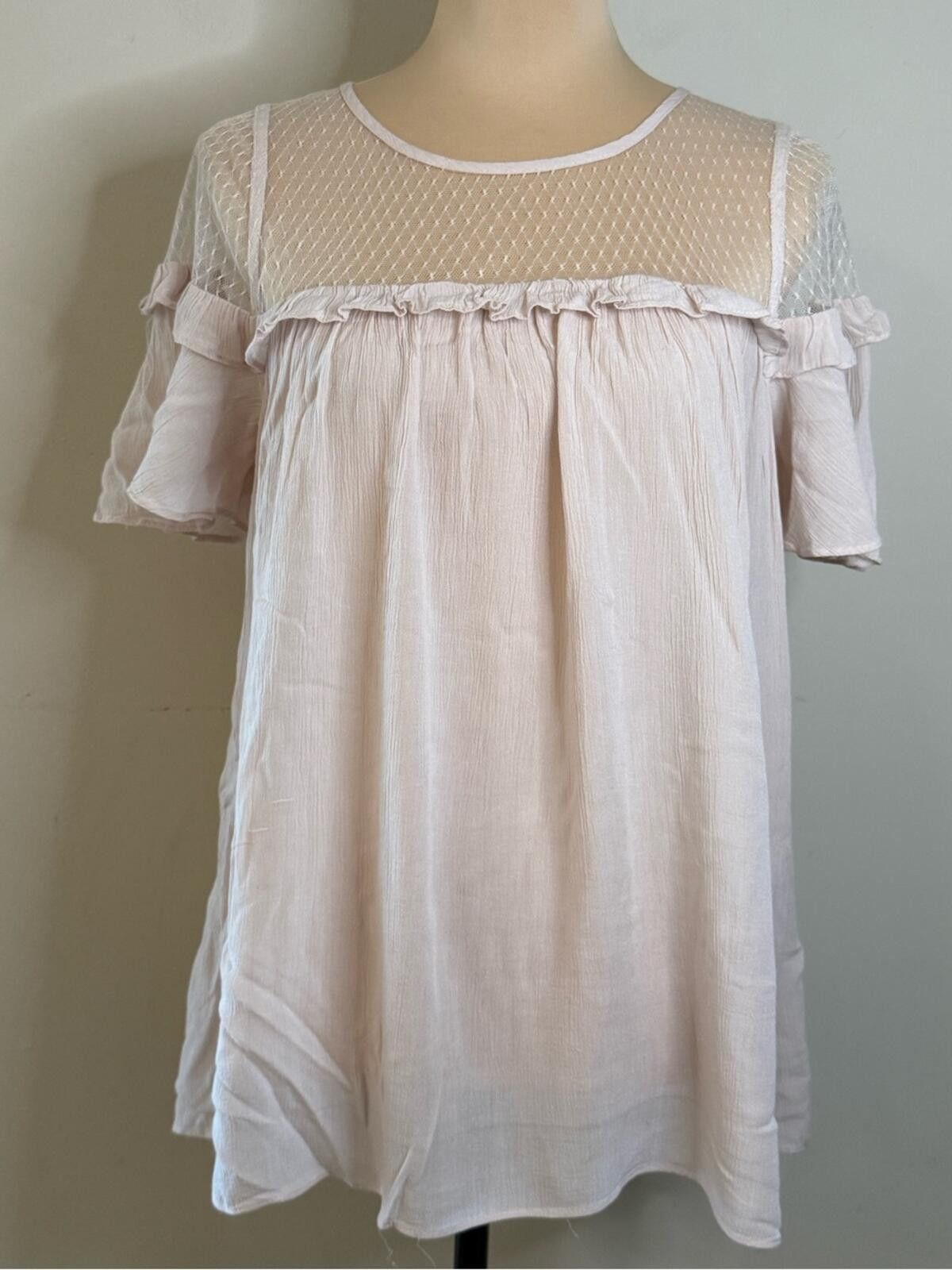 Eastland easel lace & gauzy short sleeve top light pink ruffles SZ SM Size S / US 4 / IT 40 - 1 Thumbnail