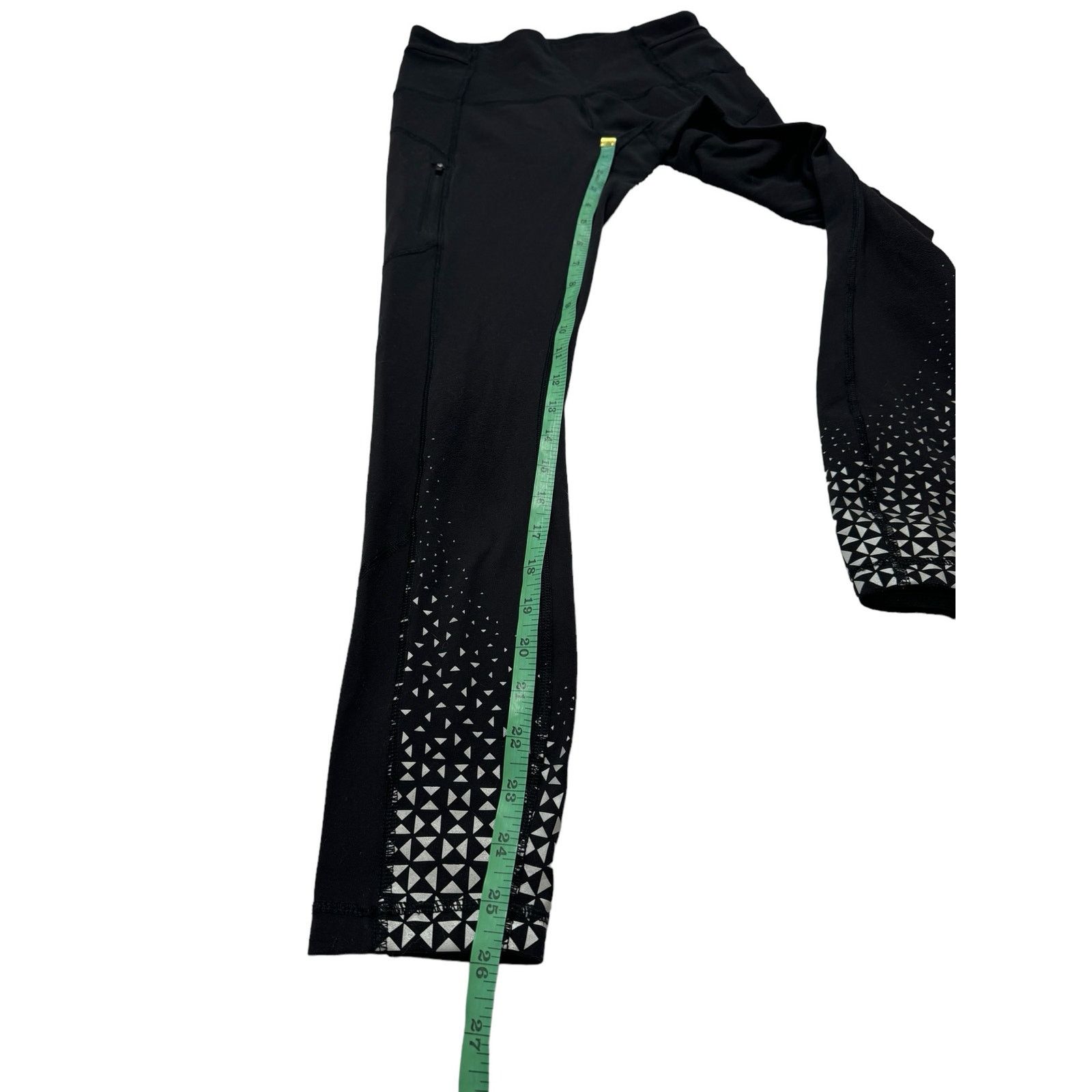 Lululemon LULULEMON Black Reflective Triangle Running Leggings Size 4 Size 27" / US 4 / IT 40 - 8 Thumbnail