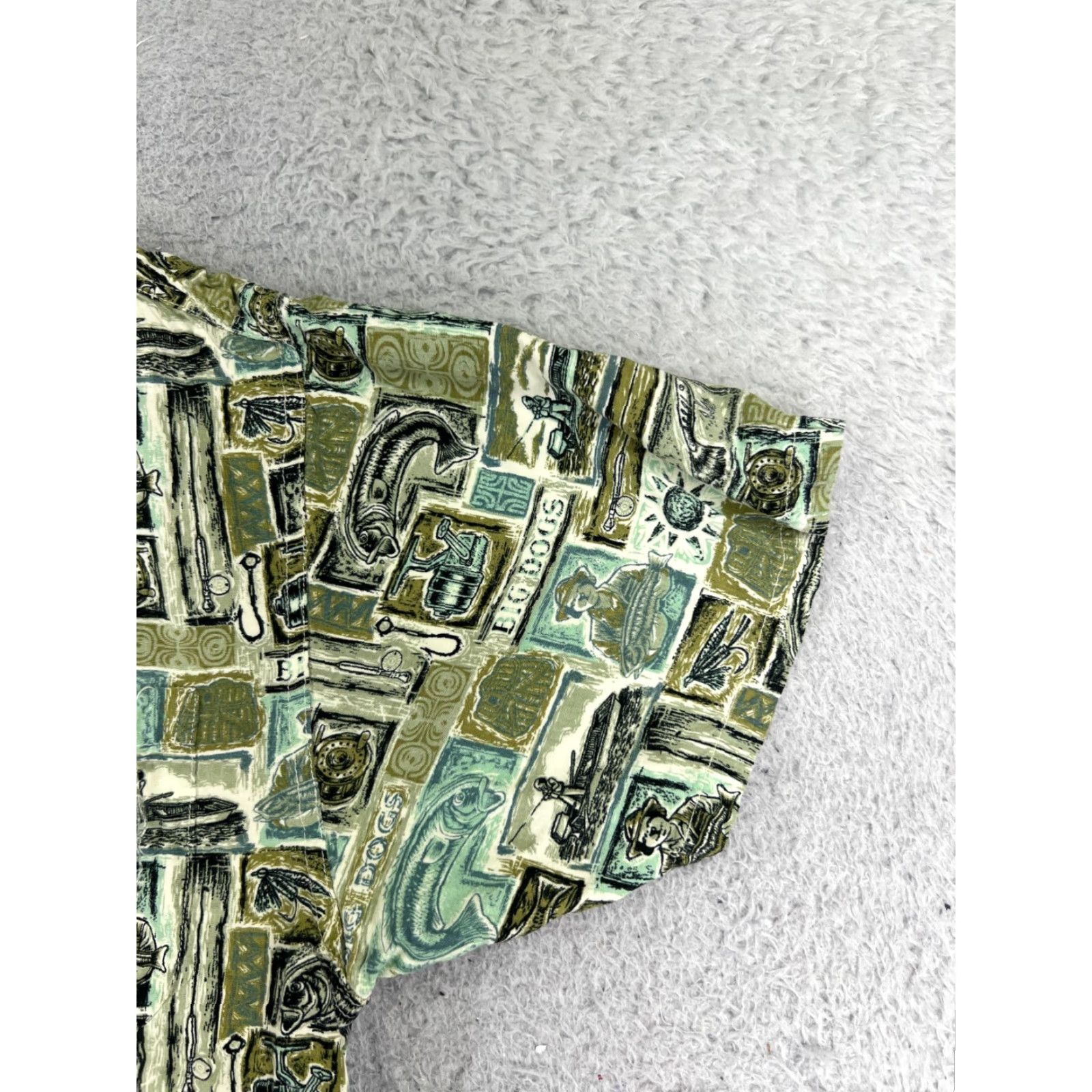 Big Dogs Big Dogs Shirt Mens Small Green 100% Rayon Hawaiian Fish Fishing Boats Size US S / EU 44-46 / 1 - 4 Thumbnail