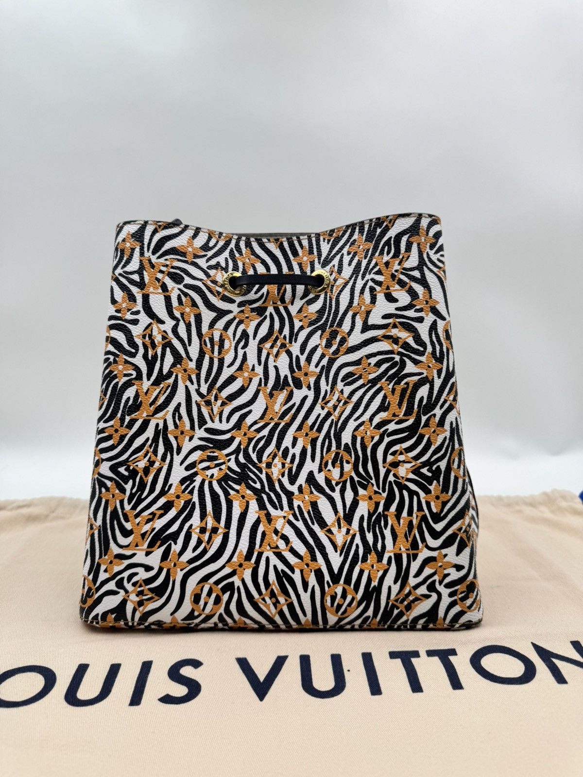 Louis Vuitton Louis Vuitton Noe Noe Monogram Giant Jungle Size 30 - 2 Thumbnail