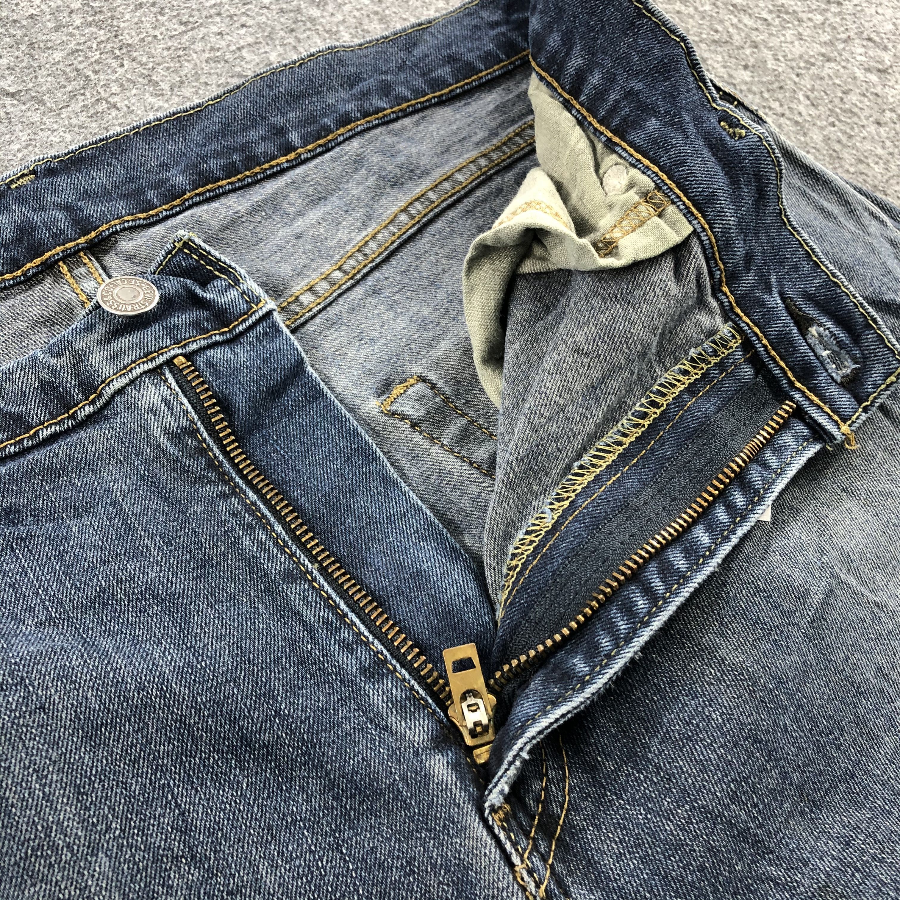 Levi's Vintage Levis 504 Jeans Distressed Denim KJ485 Size US 34 / EU 50 - 7 Thumbnail