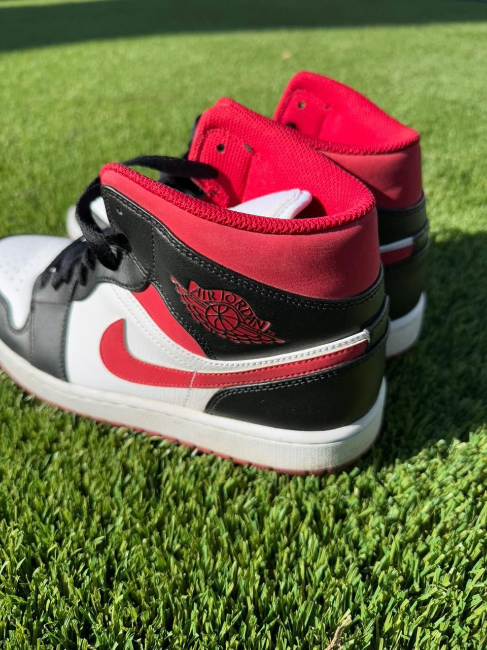 Jordan Brand × Nike Nike Air Jordan 1 Mid Gym Red Black White Sneakers Size US 9.5 / EU 42-43 - 6 Thumbnail