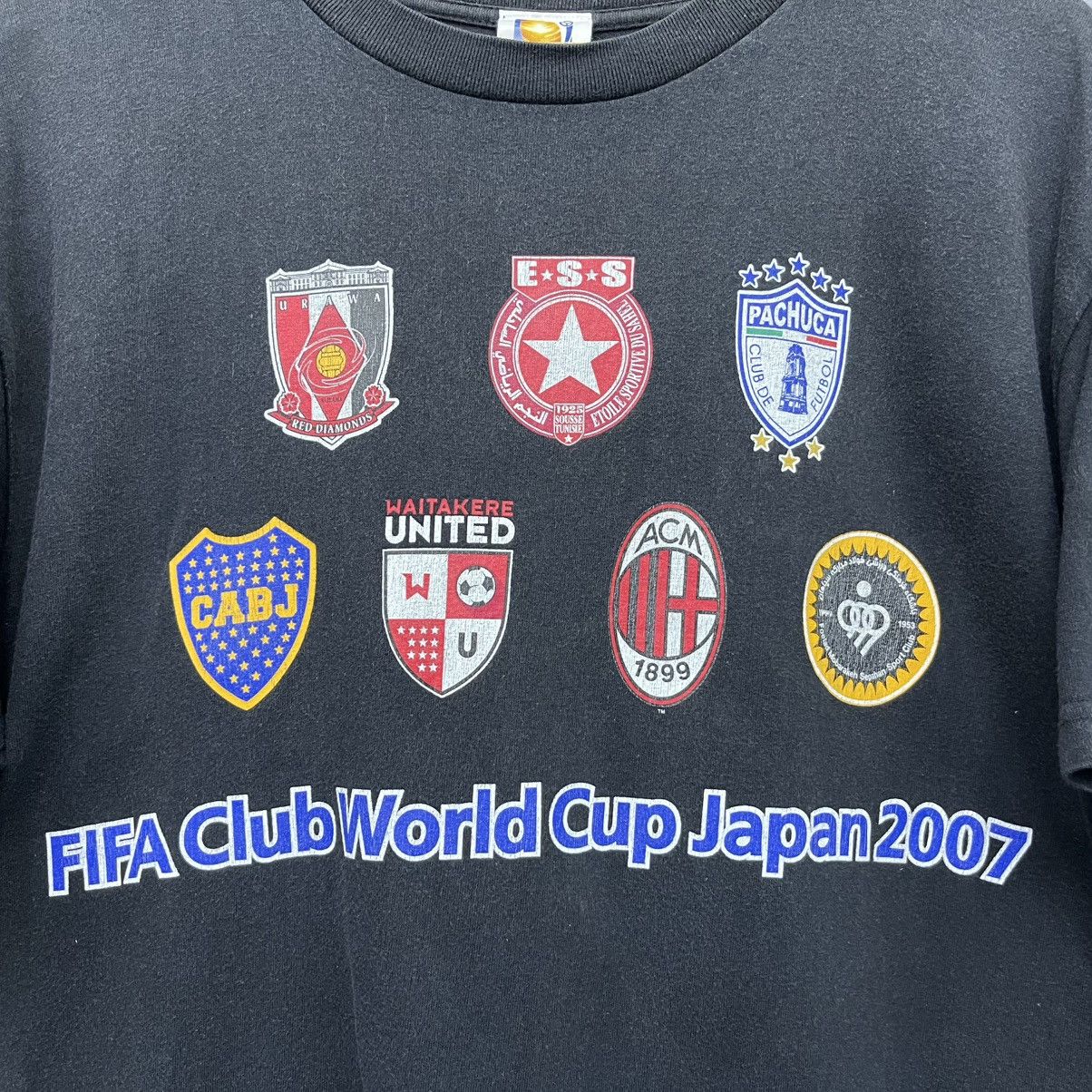 Vintage Vintage Y2K FIFA Club World Cup Japan T-shirt Sportswear Size US L / EU 52-54 / 3 - 5 Thumbnail