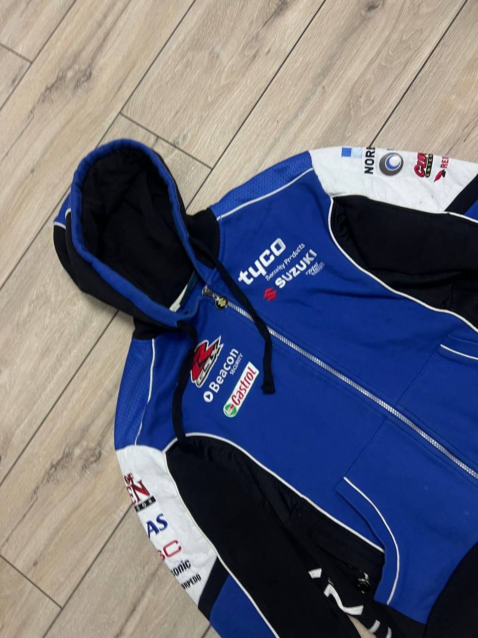 Formula 1 Suzuki Team Tyco Vintage Full Zip Hoodie Big Logo Racing Size US L / EU 52-54 / 3 - 6 Thumbnail