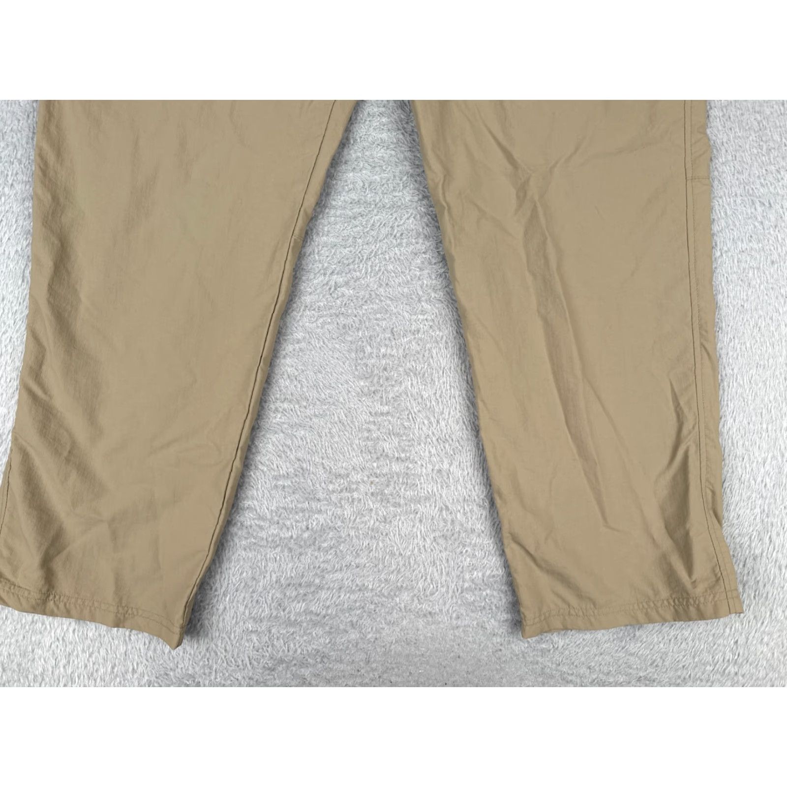 Royal Robbins Royal Robbins Pants Men 36 Beige Nylon Zipper Pockets Cargo Hiking 36x30 Pants Regular Beige Mens Regular Straight 100% Nylon Size US 36 / EU 52 - 2 Thumbnail