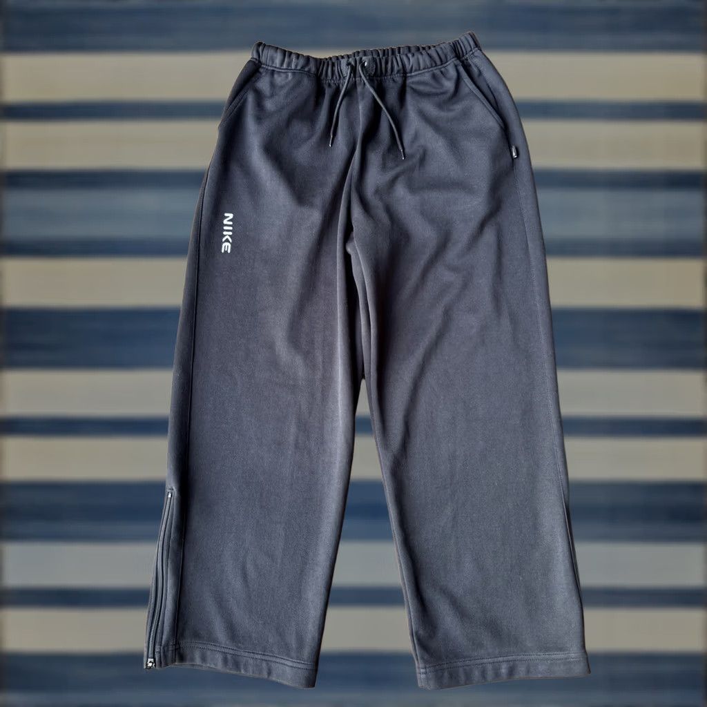 Nike VINTAGE Nike Sweatpants Track Pants XL Black Baggy Wide-Leg Men's Nike XL Black Sweatpants Basketball Gym Running Jogging Size US 36 / EU 52 - 1 Thumbnail