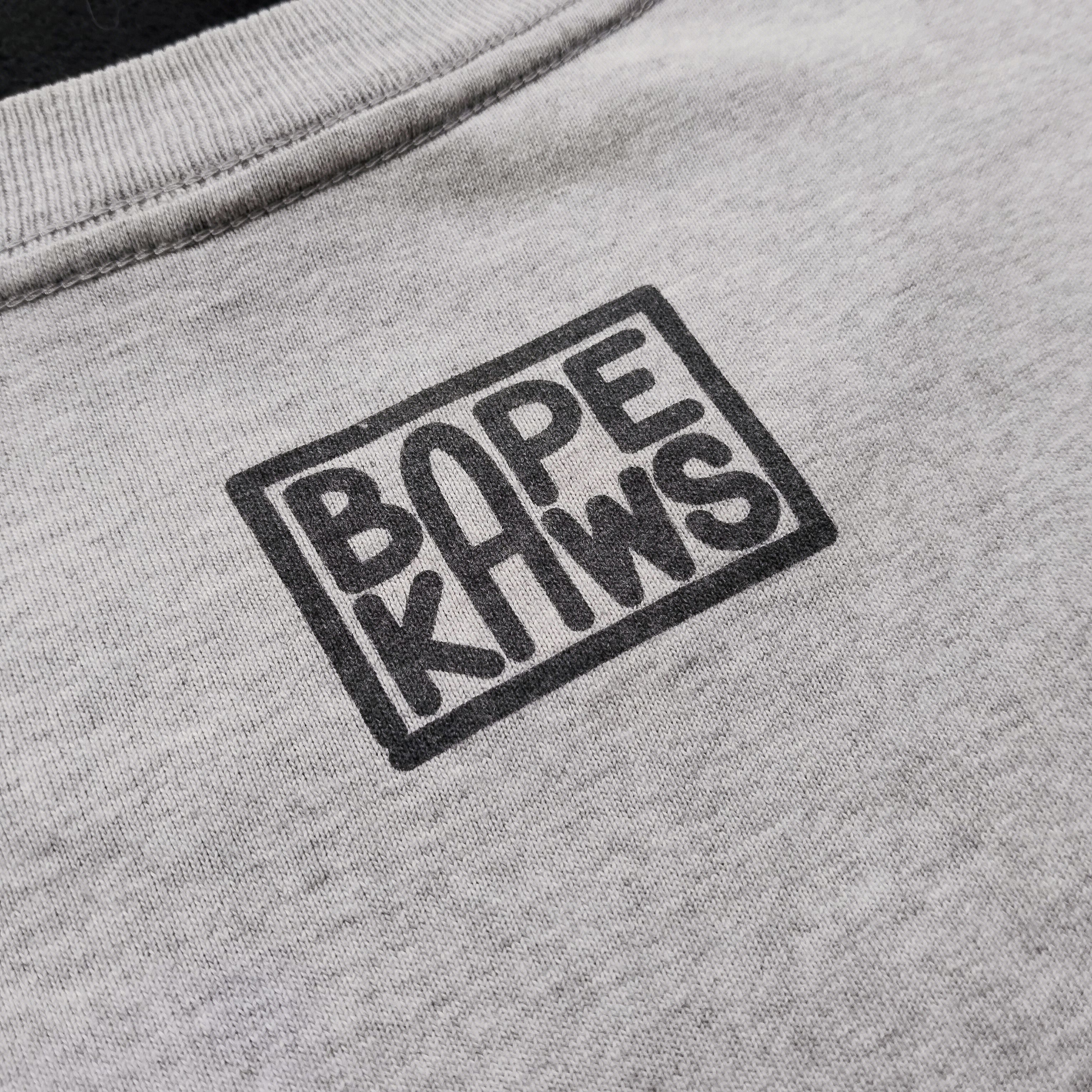 Bape 2005 Vintage Bape x Kaws Tee Size US M / EU 48-50 / 2 - 4 Thumbnail