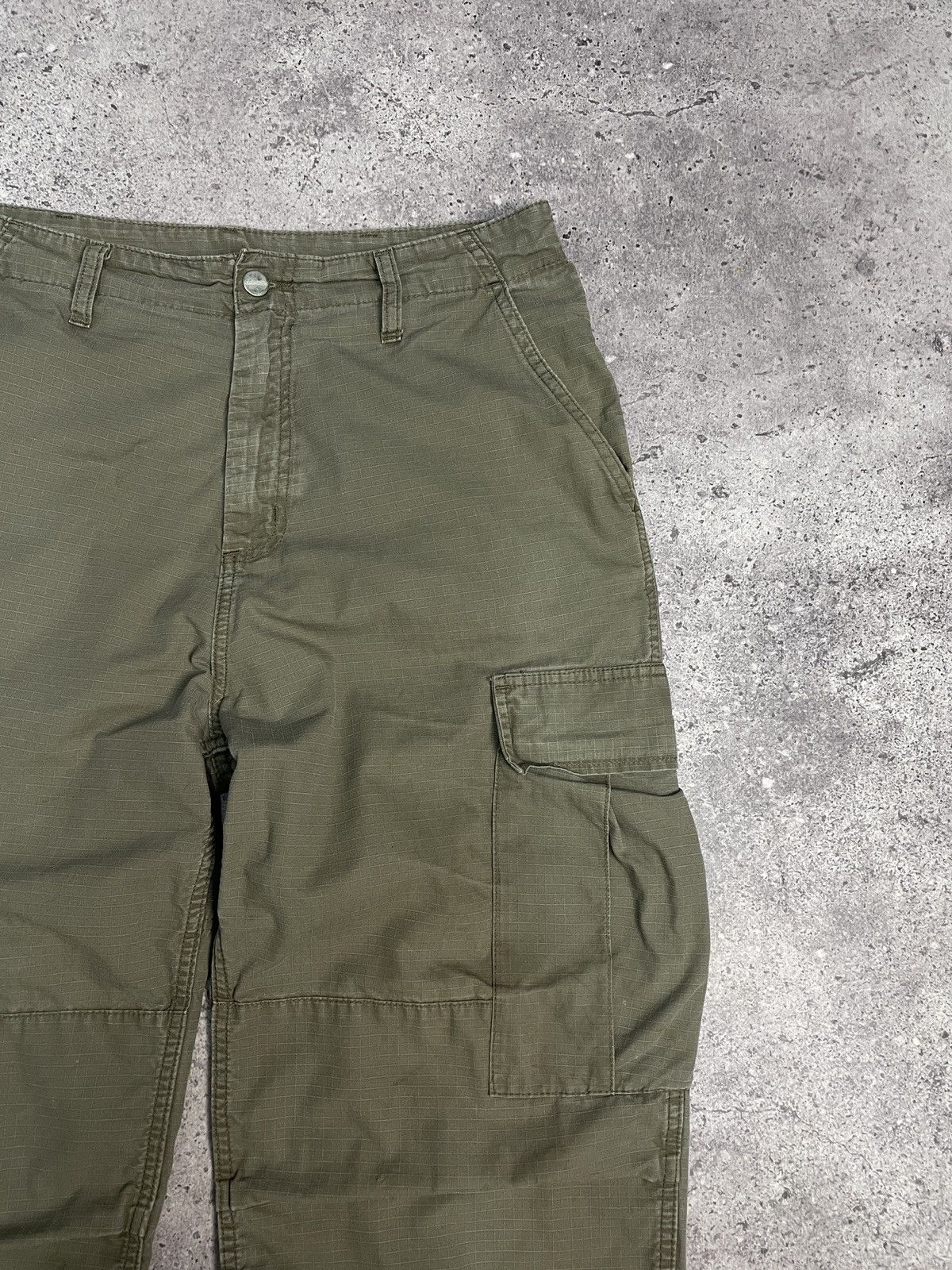 Vintage Carhartt Cargo Pants Jeans Y2K Style Baggy Fit