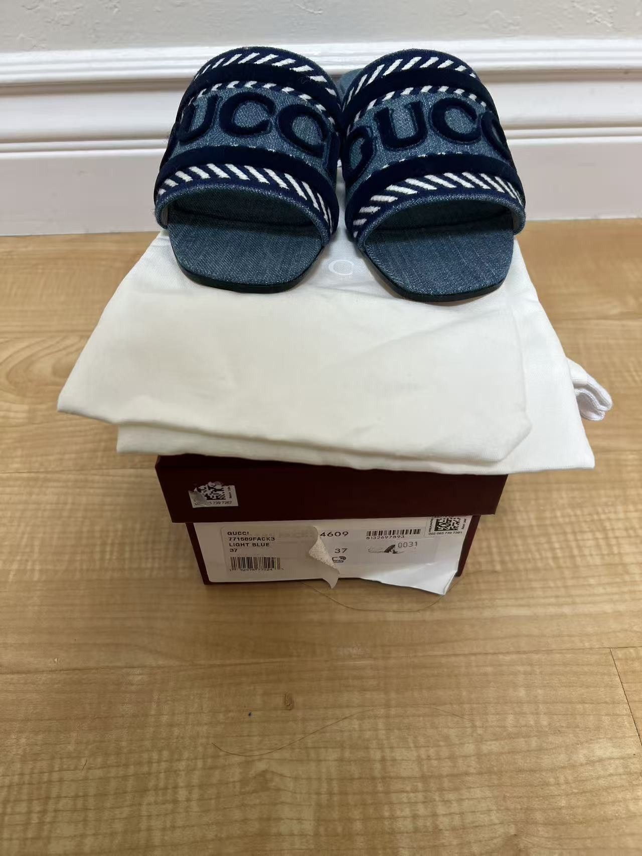 Gucci Gucci Women's Logo Denim Slide Sandals Size US 7 / IT 37 - 5 Thumbnail