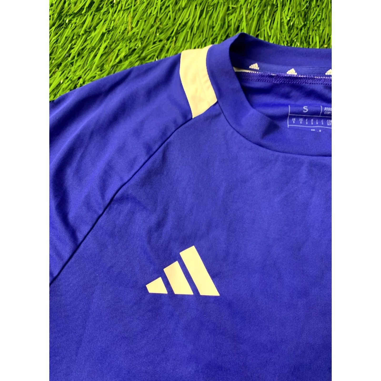 Adidas ADIDAS PERFORMANCE AEROREADY SERENO ORIGINAL 2024 FOOTBALL SHIRT JERSEY SIZE S BLUE AND WHITE Mens Short Sleeve Football Shirt S Size US S / EU 44-46 / 1 - 4 Thumbnail