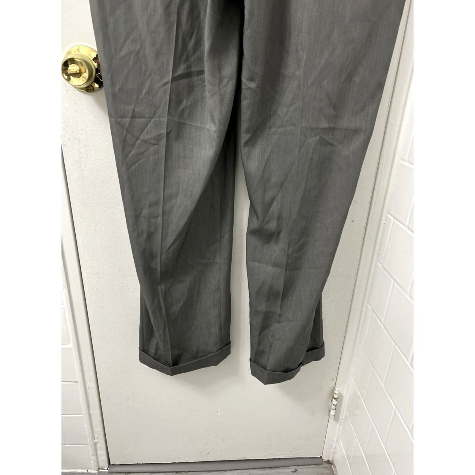 Savane Savane Men's Pants Gray 42x32 Travel Intelligence Wrinkle Resistant Stretch Pleated Straight Size US 42 / EU 58 - 3 Thumbnail