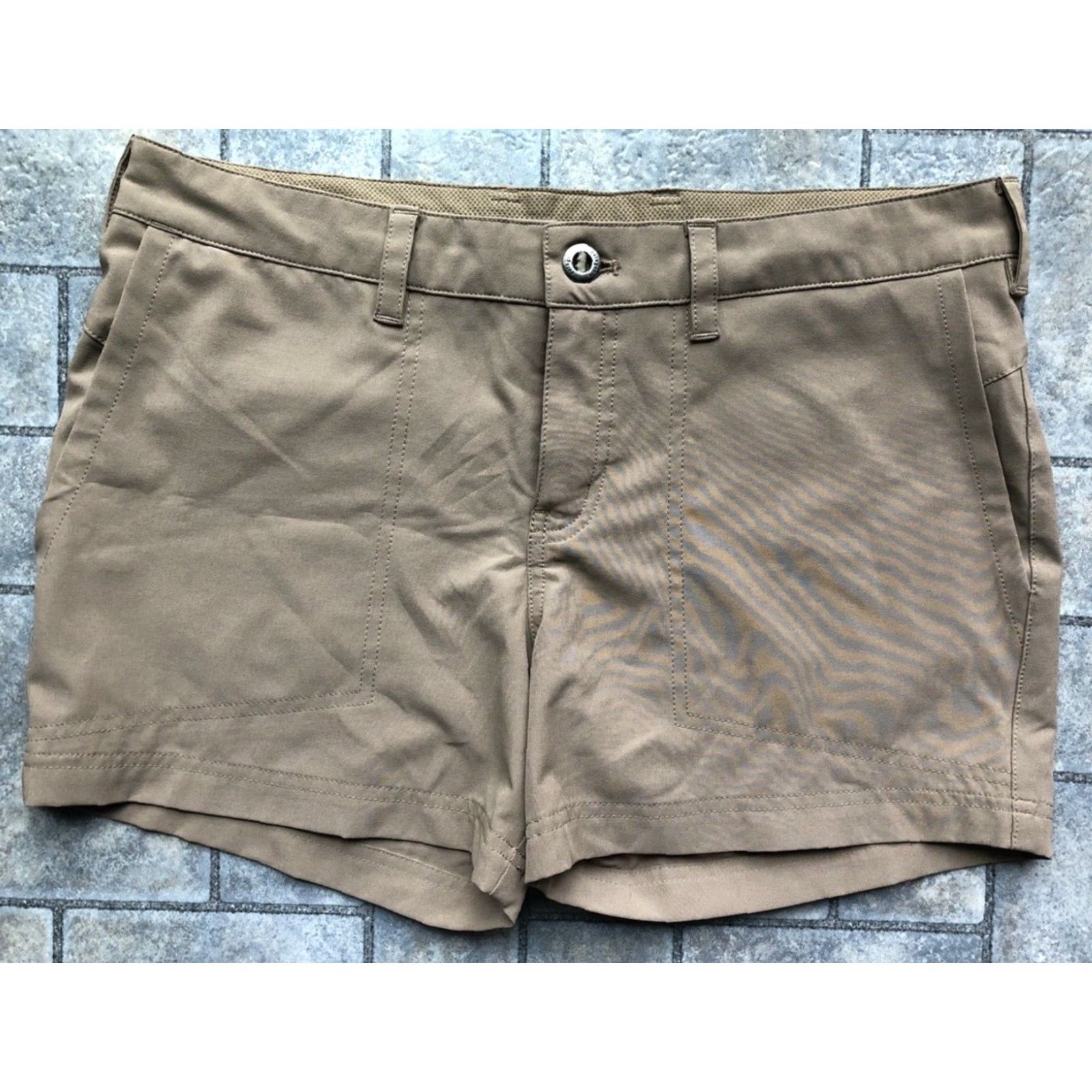 Patagonia Patagonia Shorts Womens Size 6 Beige Tan Polyester Elastane RN51884 Polo? Size 28" / US 6 / IT 42 - 2 Thumbnail