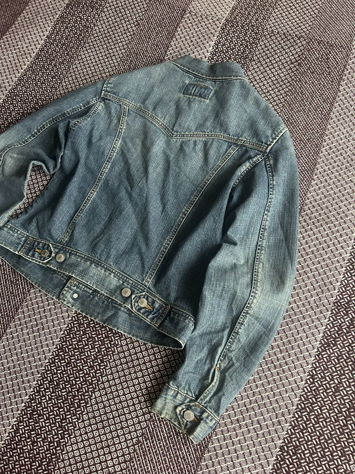 Levi's Vintage Levis Denim Y2K Jeans Jacket 90s Faded Washed Size M Size M / US 6-8 / IT 42-44 - 11 Thumbnail