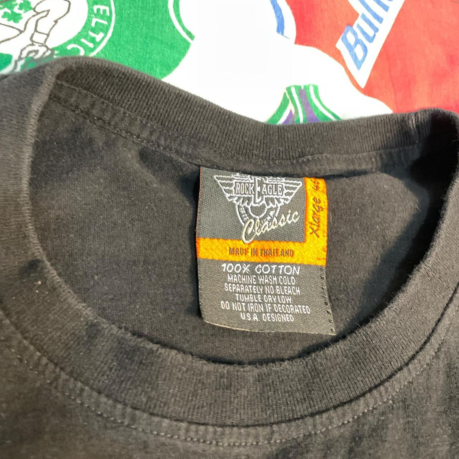 The Mountain × Vintage Vintage 90s Wolf Wolves Nature Wilderness Wildlife USA Tee Size US XL / EU 56 / 4 - 4 Thumbnail