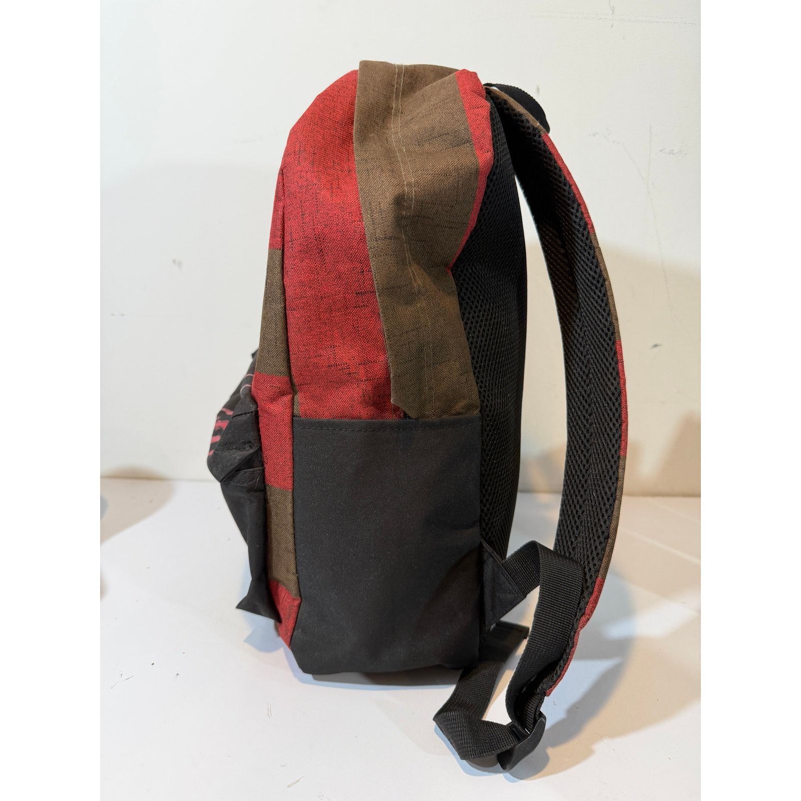 Hot Topic Hot Topic Nightmare on Elm Street Never Sleep Again Backpack Size ONE SIZE - 9 Thumbnail