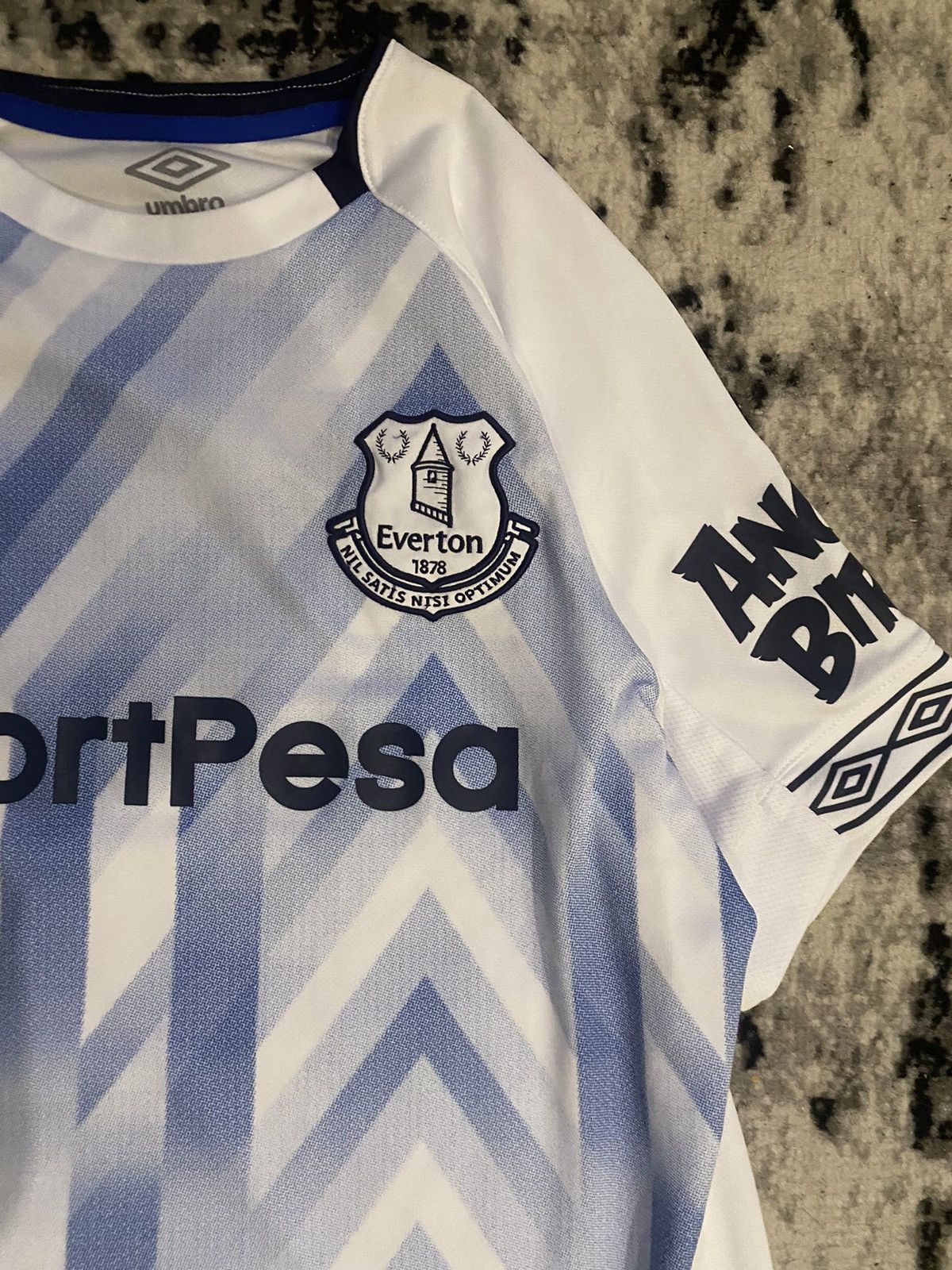 Umbro × Vintage Everton Umbro 2018-19 Soccer Jersey angry birds Blockcore Size US S / EU 44-46 / 1 - 5 Thumbnail