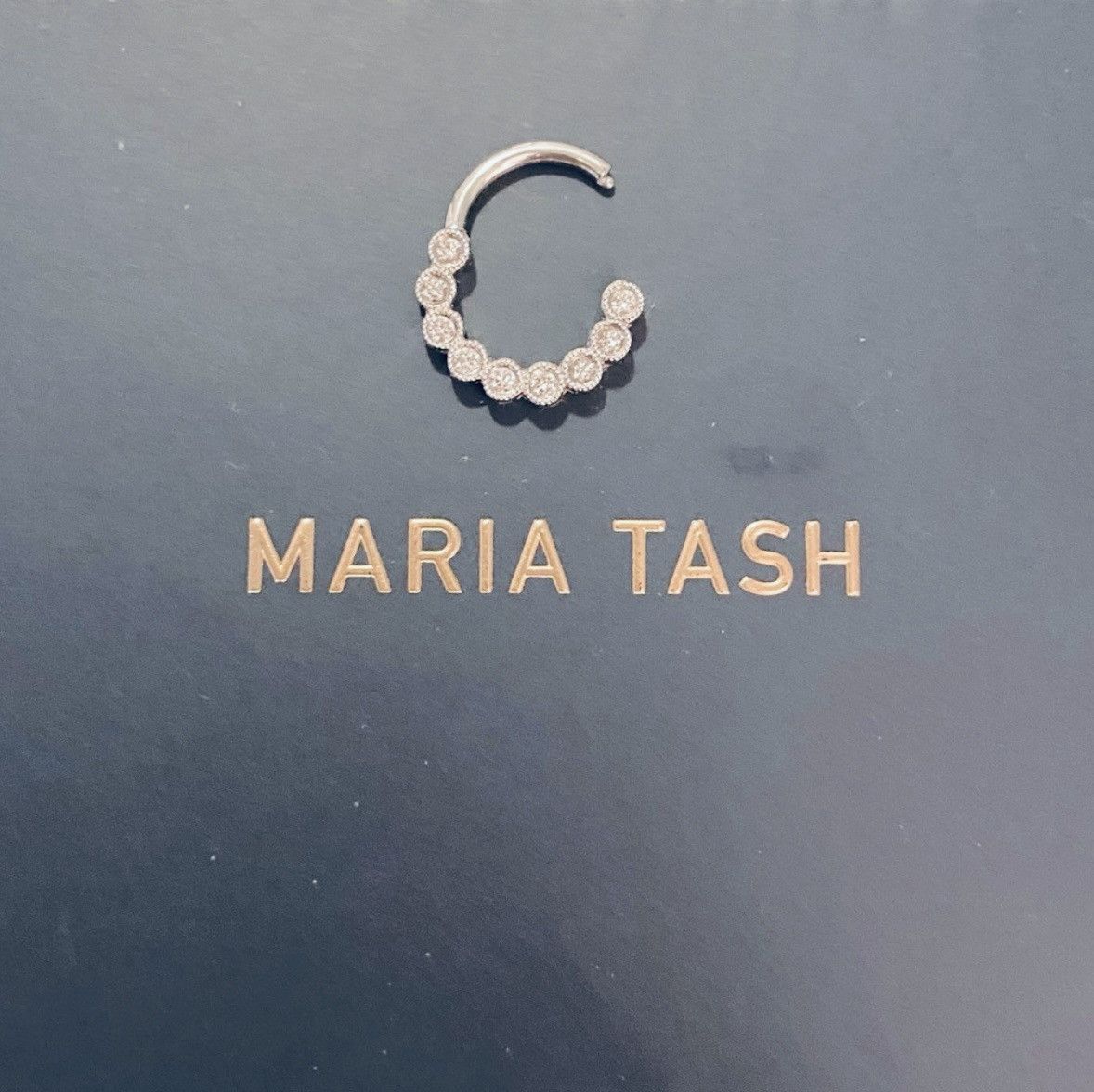 Other 18k White Gold Diamond Scalloped Horizontal Eternity Clicker Size ONE SIZE - 6 Thumbnail