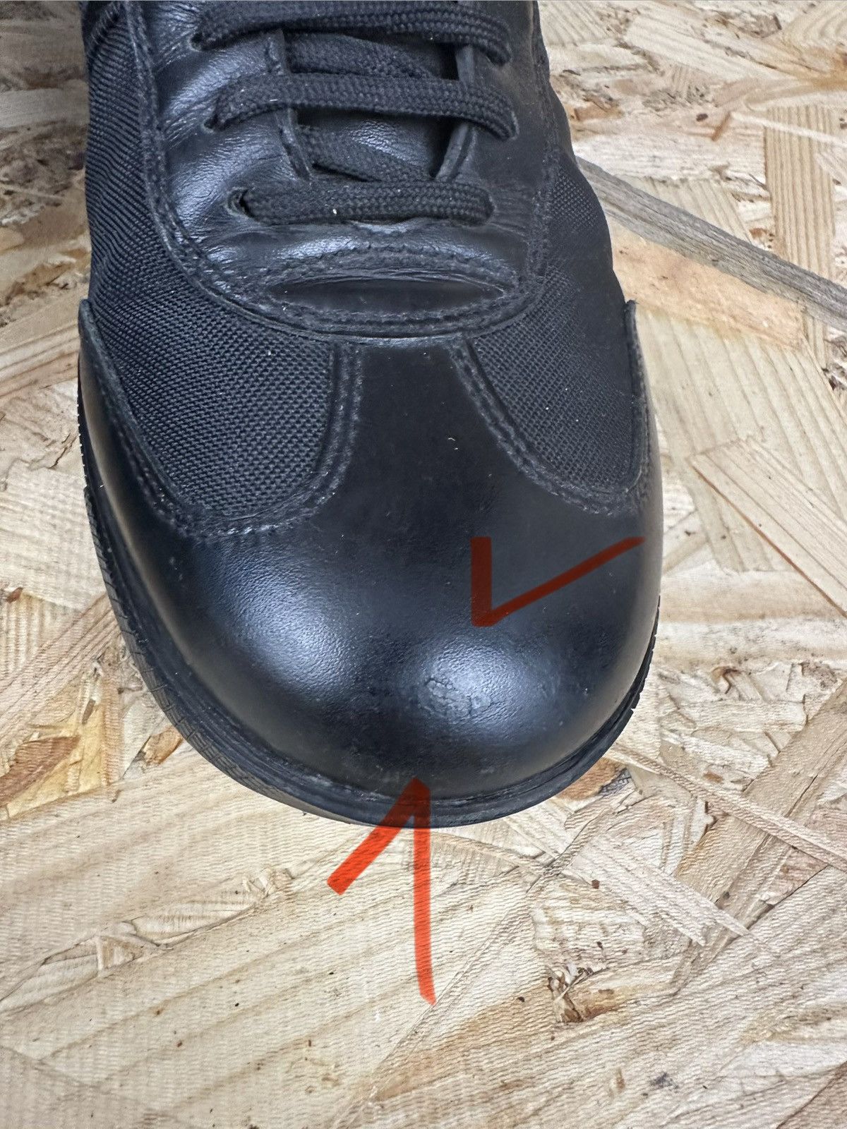 Prada Prada sneakers size 8-8,5 US vintage Size US 8 / EU 41 - 16 Thumbnail