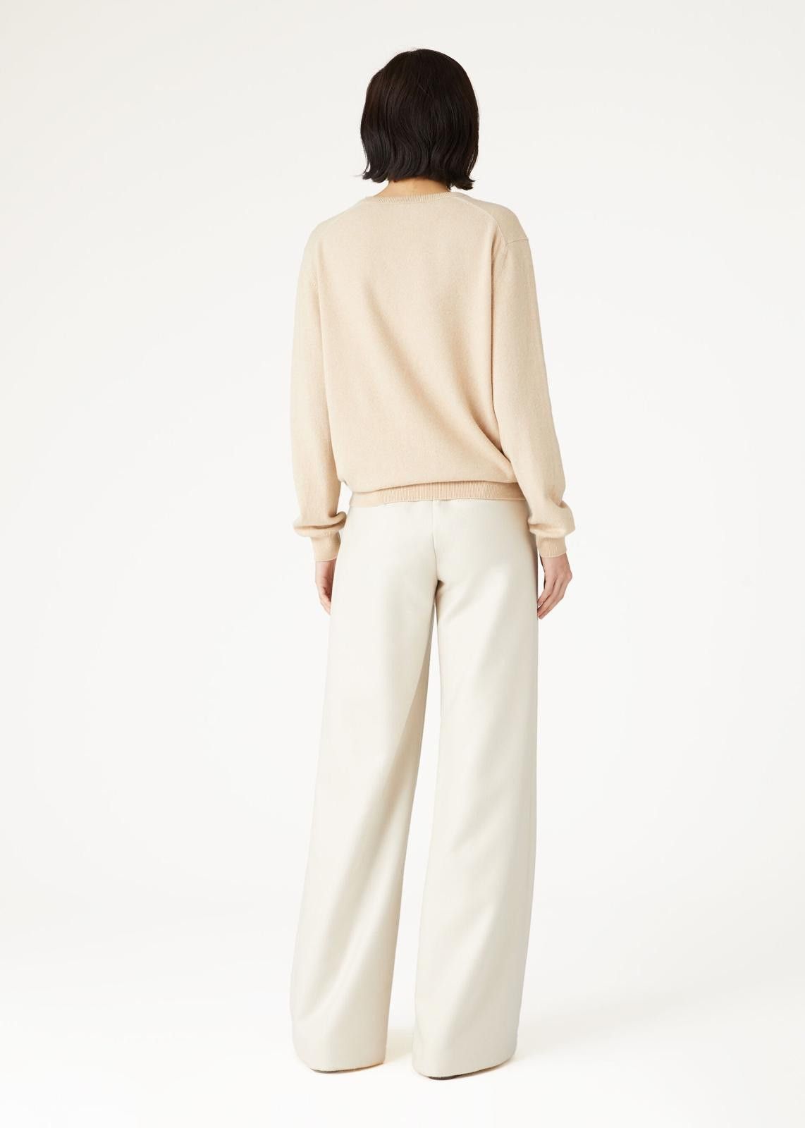 Loro Piana o1srvl11e0125 FAO1994 Arona V-Neck Sweater in Cream Size S / US 4 / IT 40 - 2 Thumbnail