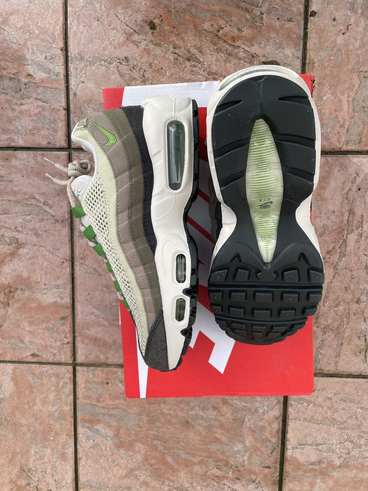 Nike Air Max 95 Earth Day Green Size US 6.5 / IT 36.5 - 4 Thumbnail