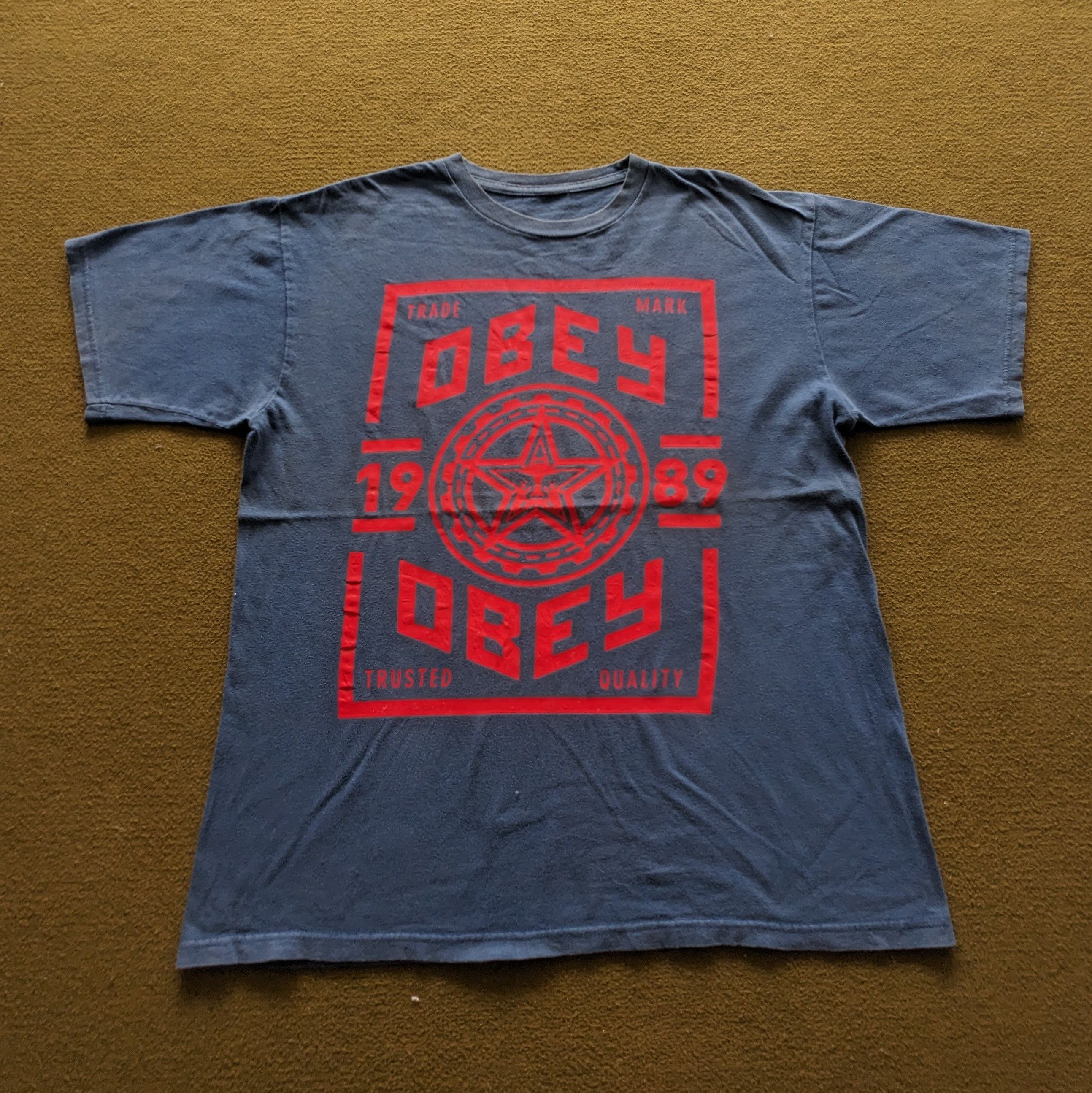 Vintage OBEY 1989 American Skateboard Style T-shirt